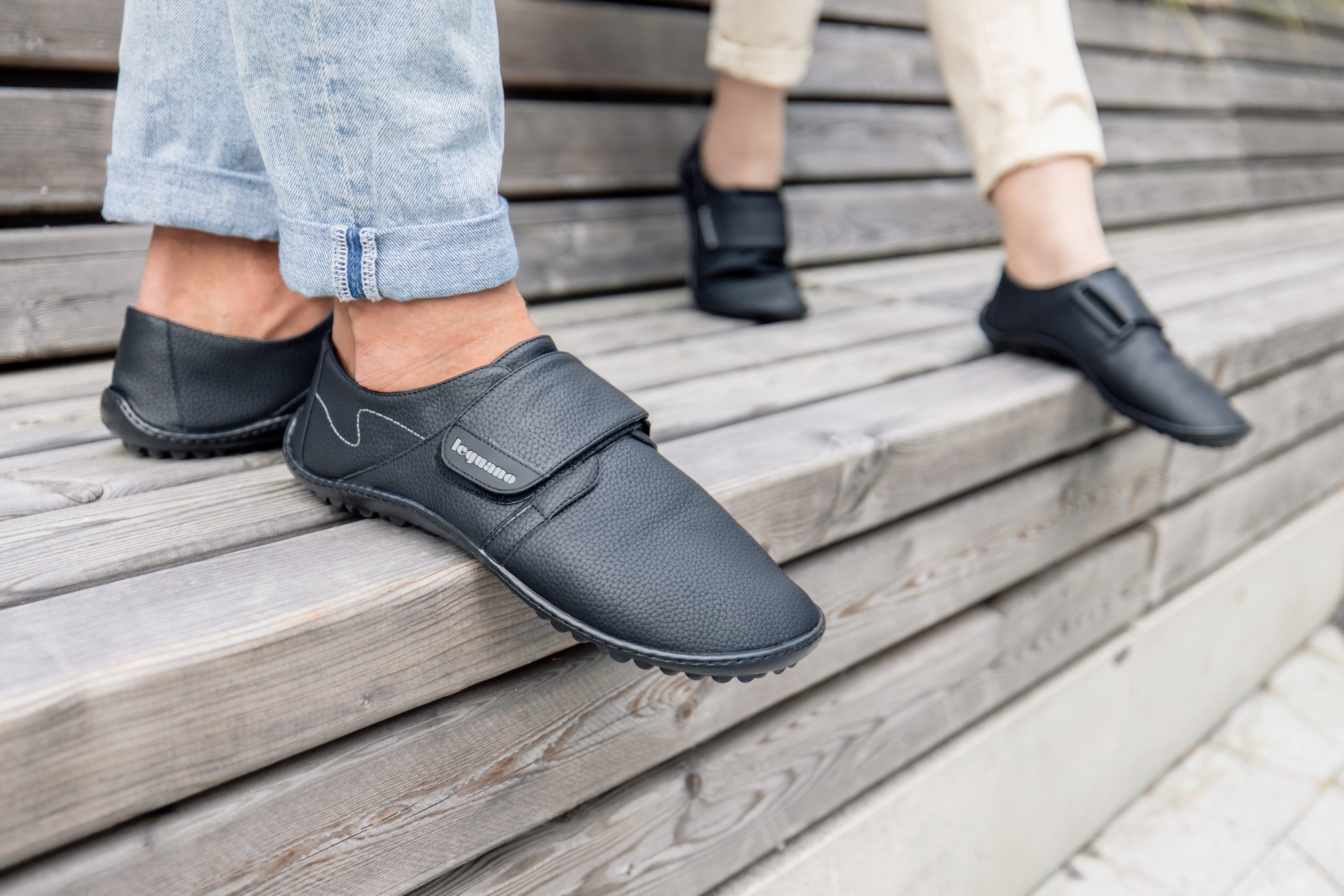 Leguano NERON Barfußschuh, Klettschuh, Bequemschuh, Flats mit praktischem Klettverschluss
