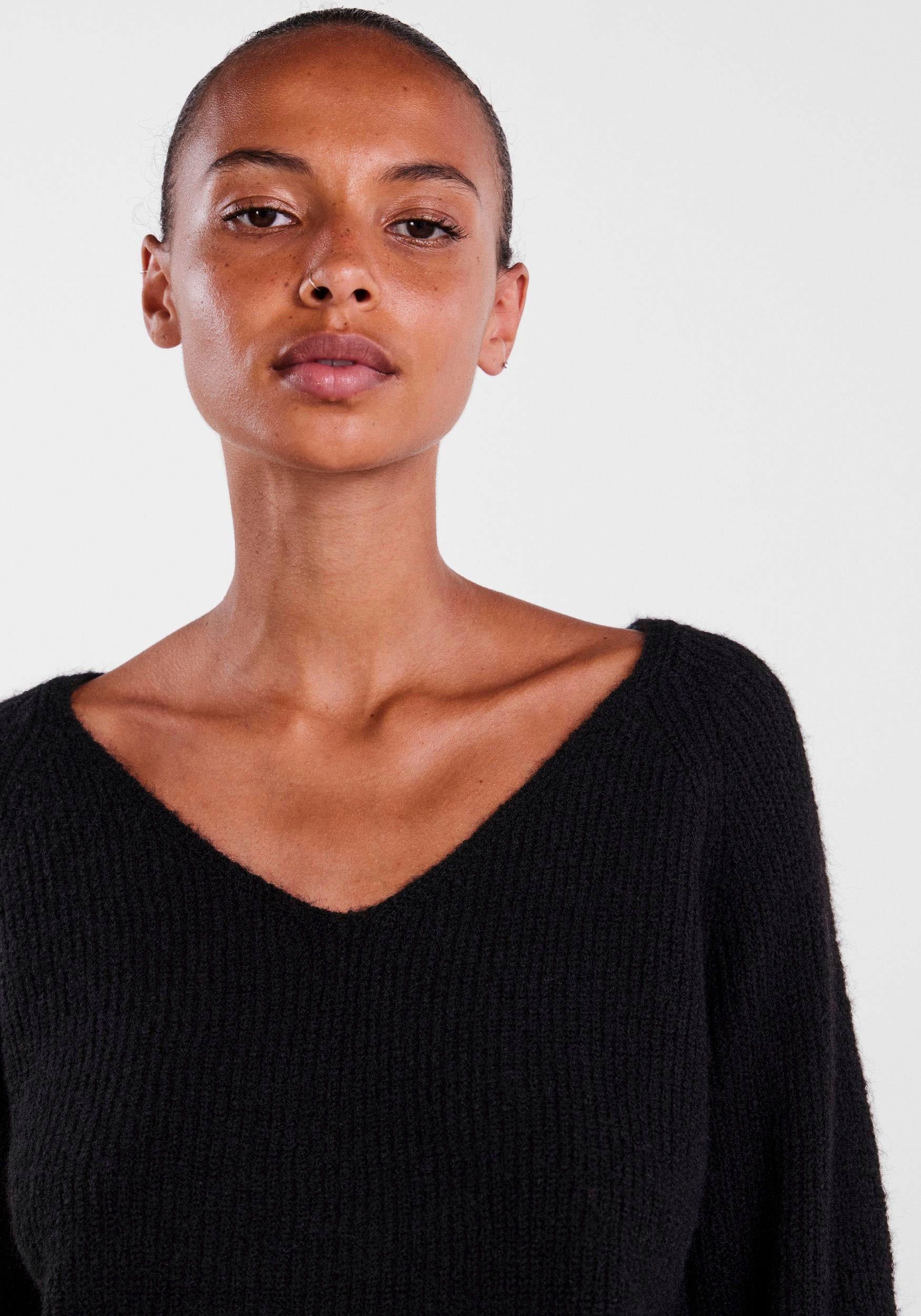 pieces V-Ausschnitt-Pullover PCELLEN LS V-NECK KNIT NOOS BC mit Wolle günstig online kaufen