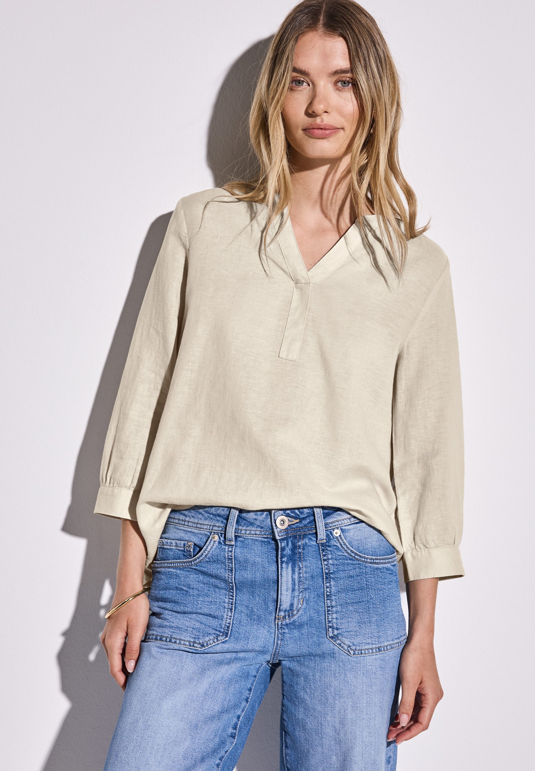 Klassische Bluse