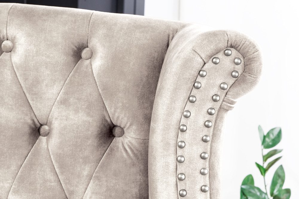 riess-ambiente Ohrensessel CHESTERFIELD 105cm champagner beige/silber- Samt, Ziernieten, Steppung (Einzelartikel, 1-St), gepolsterter Lesessel im Chesterfield-D – Bild 5 von 5