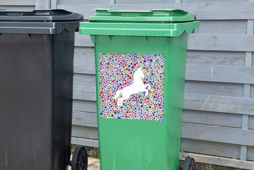 MuchoWow Wandsticker Eine Illustration eines weißen Einhorns auf einem bunten Hintergrund - (1 St), Mülleimer-aufkleber, Mülltonne, Sticker, Container, Abfalbehälter