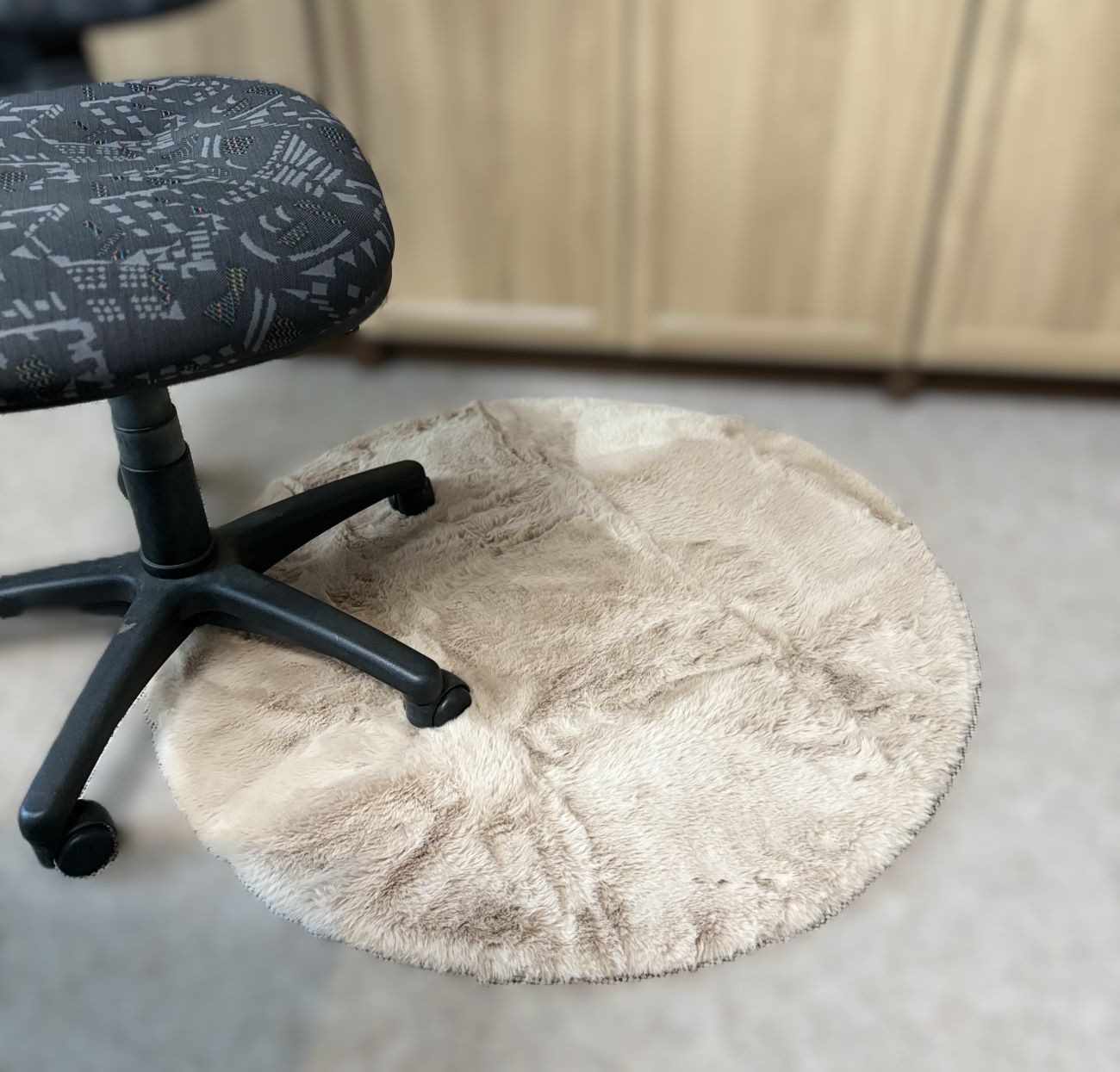 VIVA Home Fellteppich Teppich Dekofell Kuschelfell Ø 90 cm, weich und kuschelig