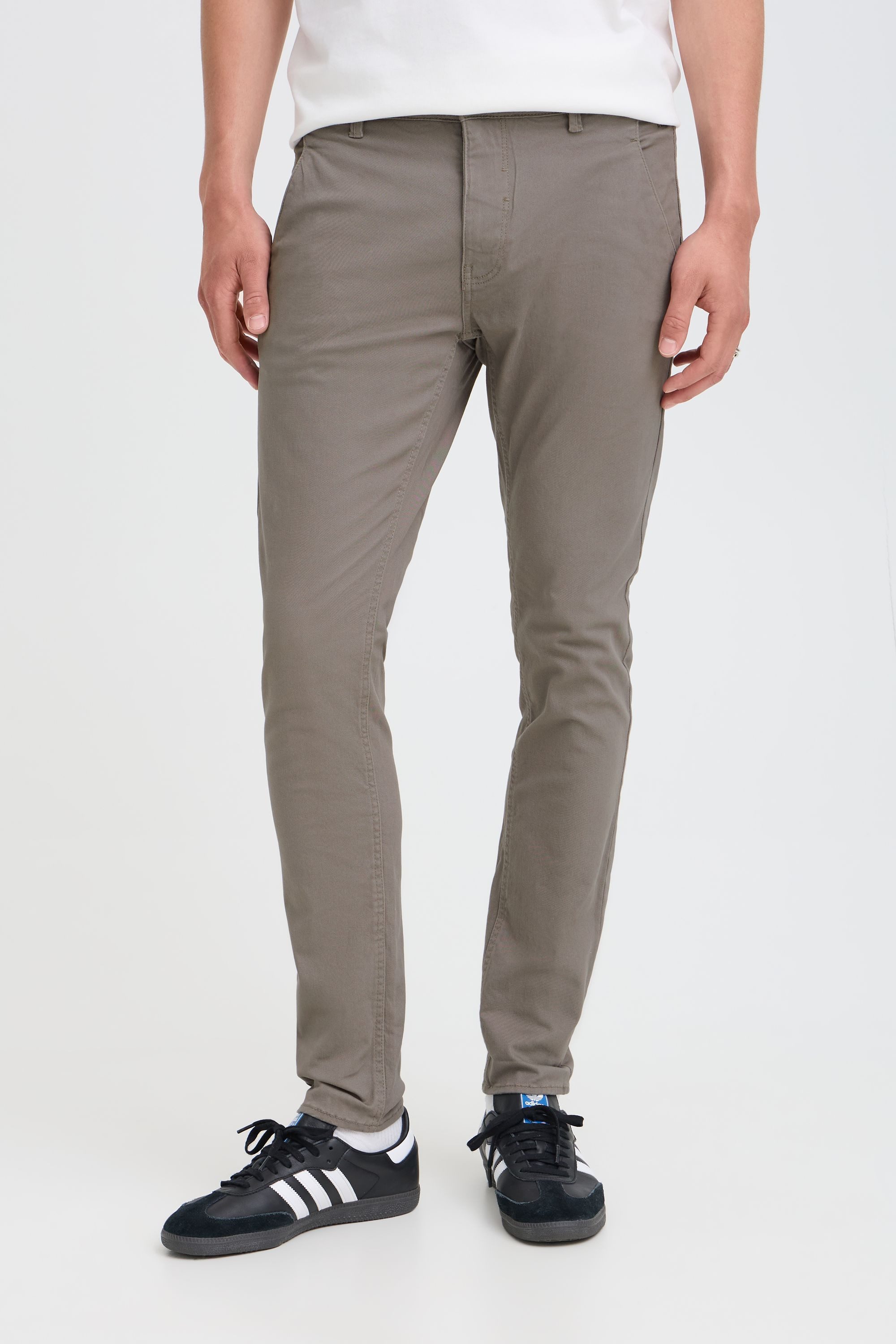 Blend Chinohose BHNatan Stoffhose mit normalem Bund und schmalem Beinen - Slim Fit