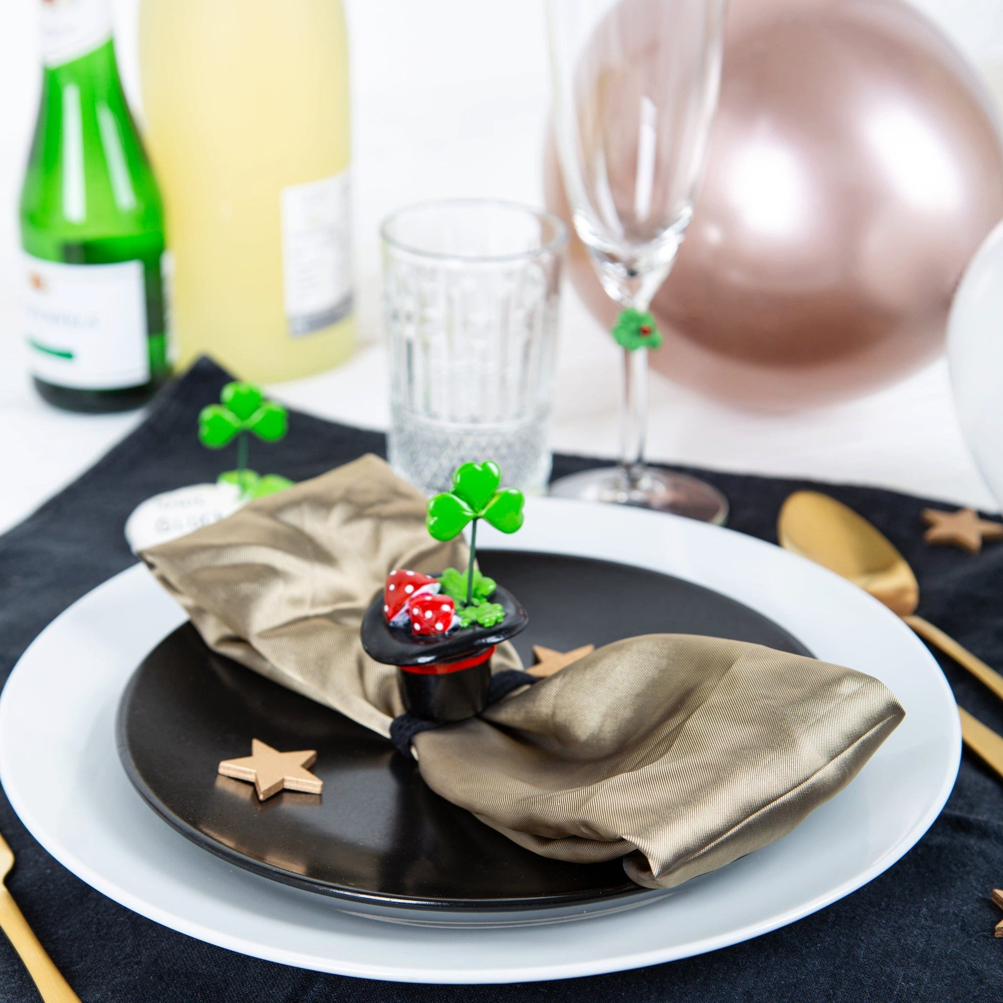 Logbuch-Verlag Dekofigur 3 Glücksbringer kleine Geschenke Zylinder mit Klee günstig online kaufen