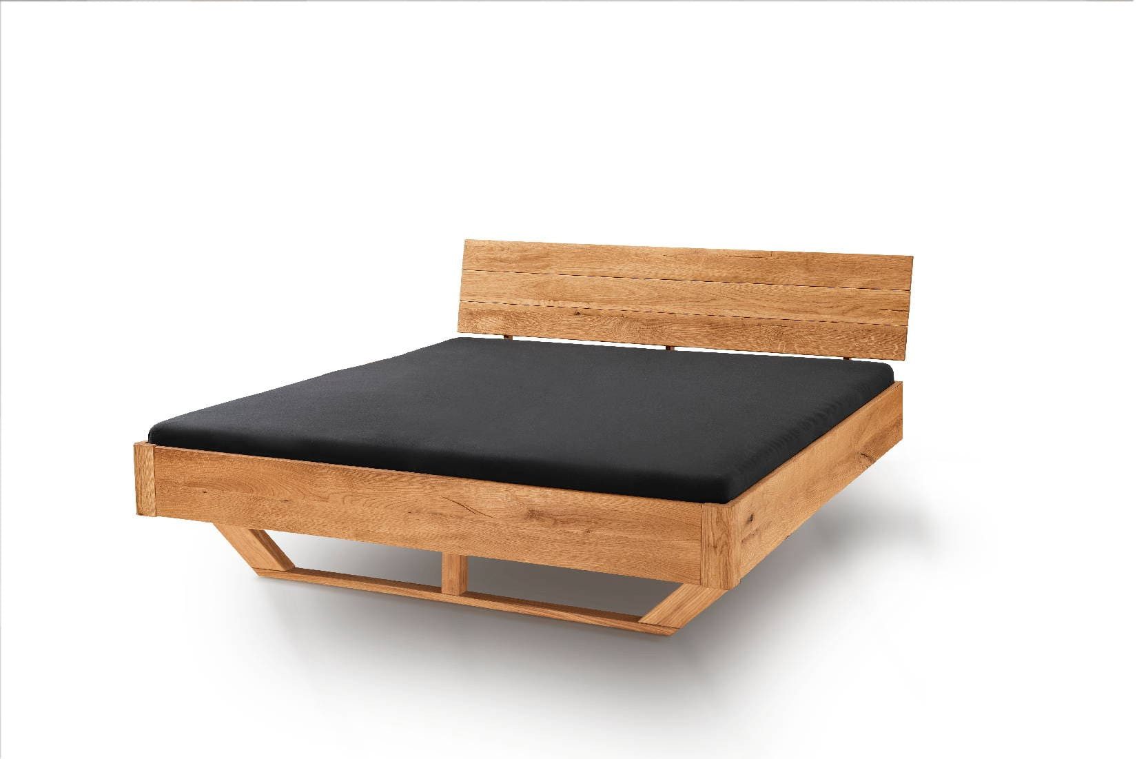 TPT Мебель Massivholzbett PureWood, Wildeichenbett mit Holzkufen