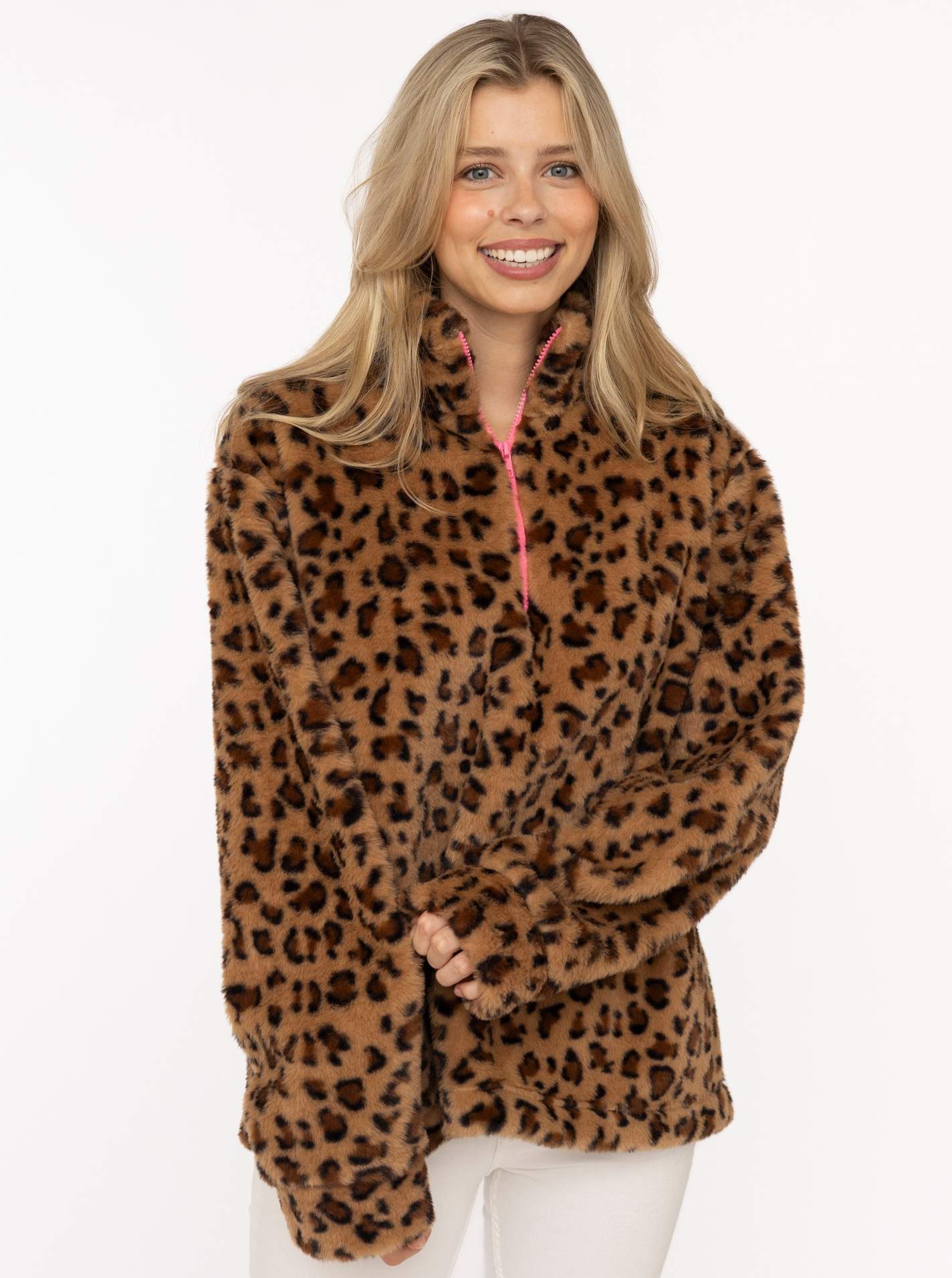 Zwillingsherz Troyer Fake Fur Troyer Cozy Leo mit Stehkragen, Reißverschluß, flauschiges Material, Leo-Allover