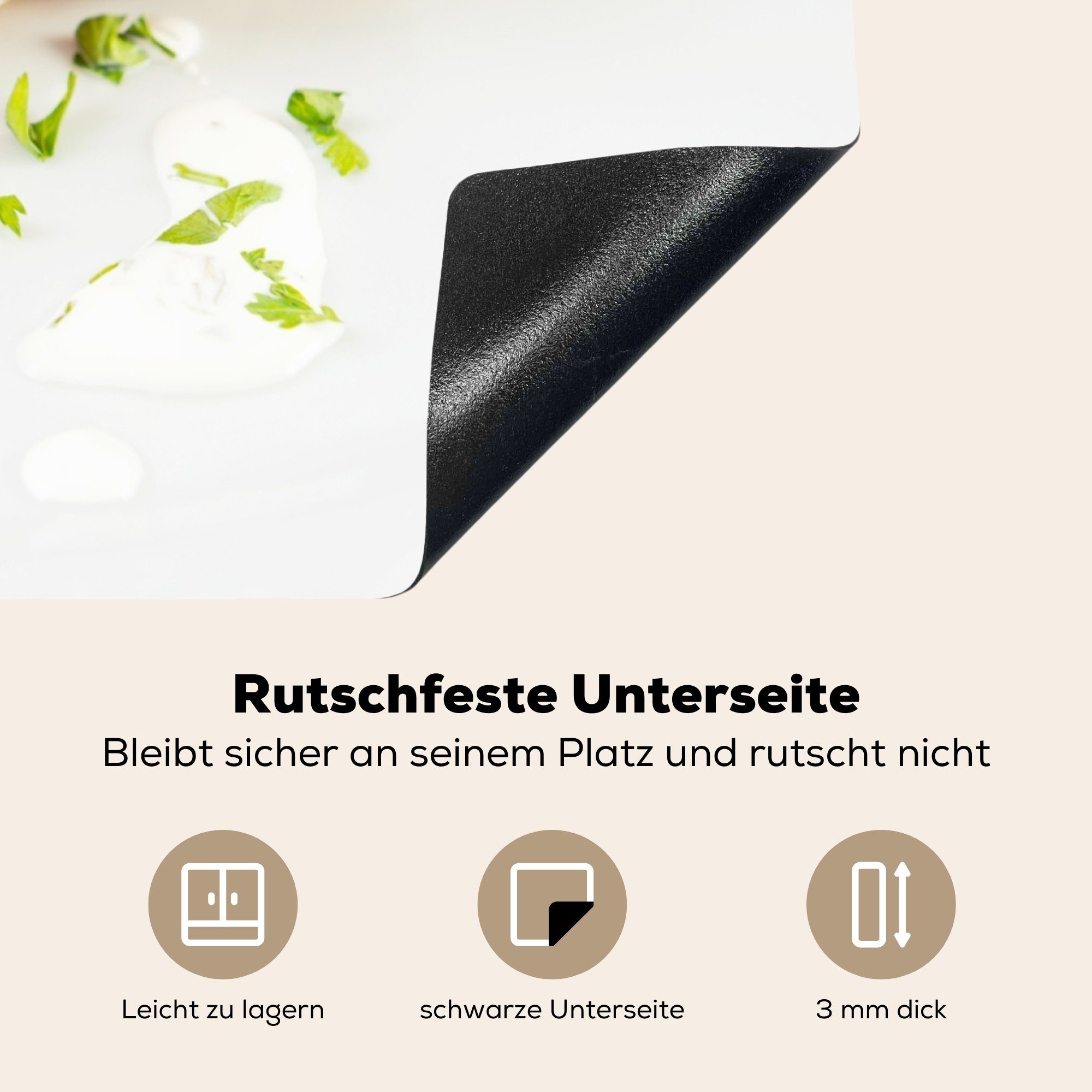 cm, küche, Lasagne Hintergrund, auf Induktionskochfeld 81x52 für Ceranfeldabdeckung weißem (1 die Vinyl, Schutz Herdblende-/Abdeckplatte MuchoWow tlg),