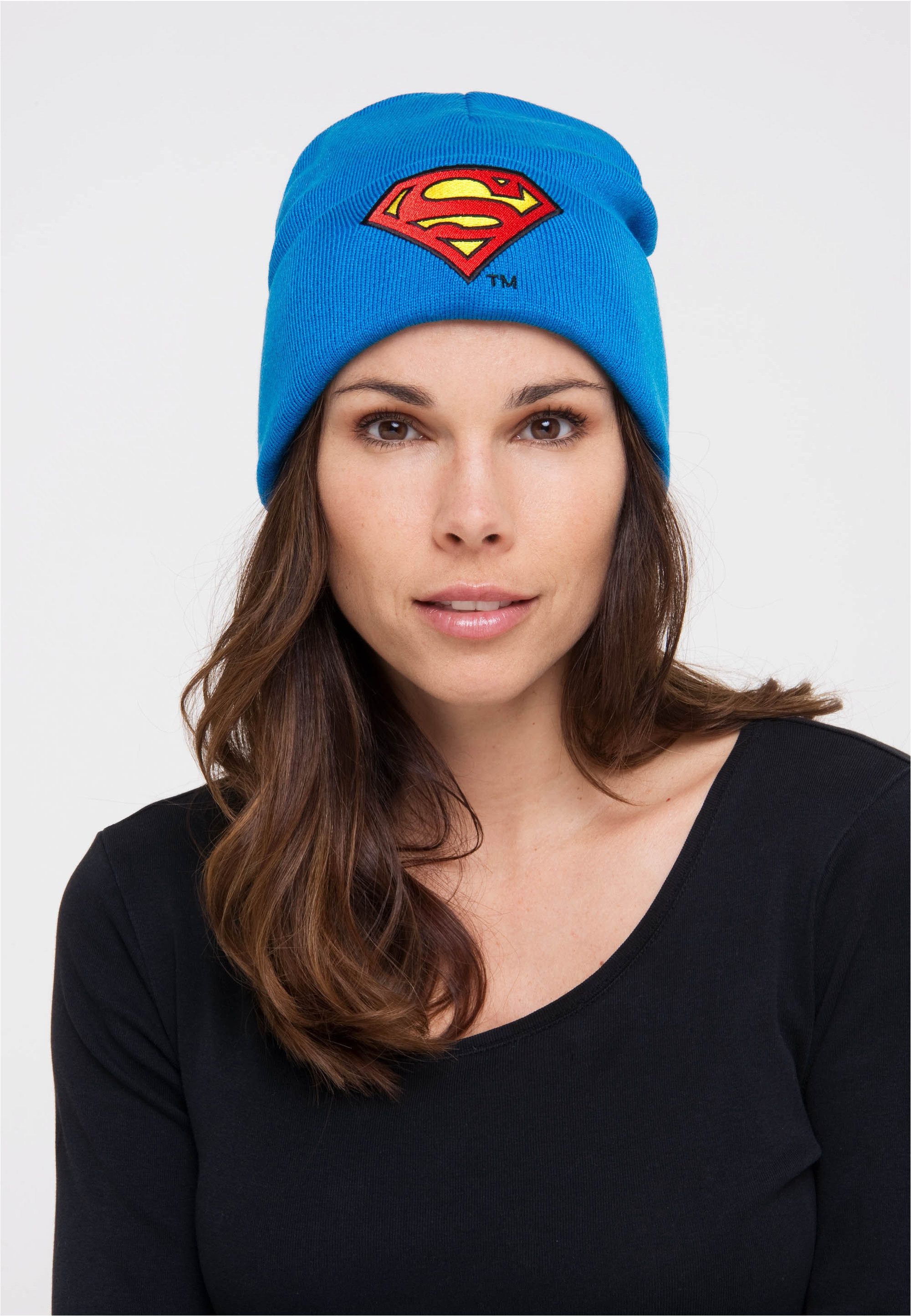LOGOSHIRT Strickmütze Superman – Logo mit coolem Motiv