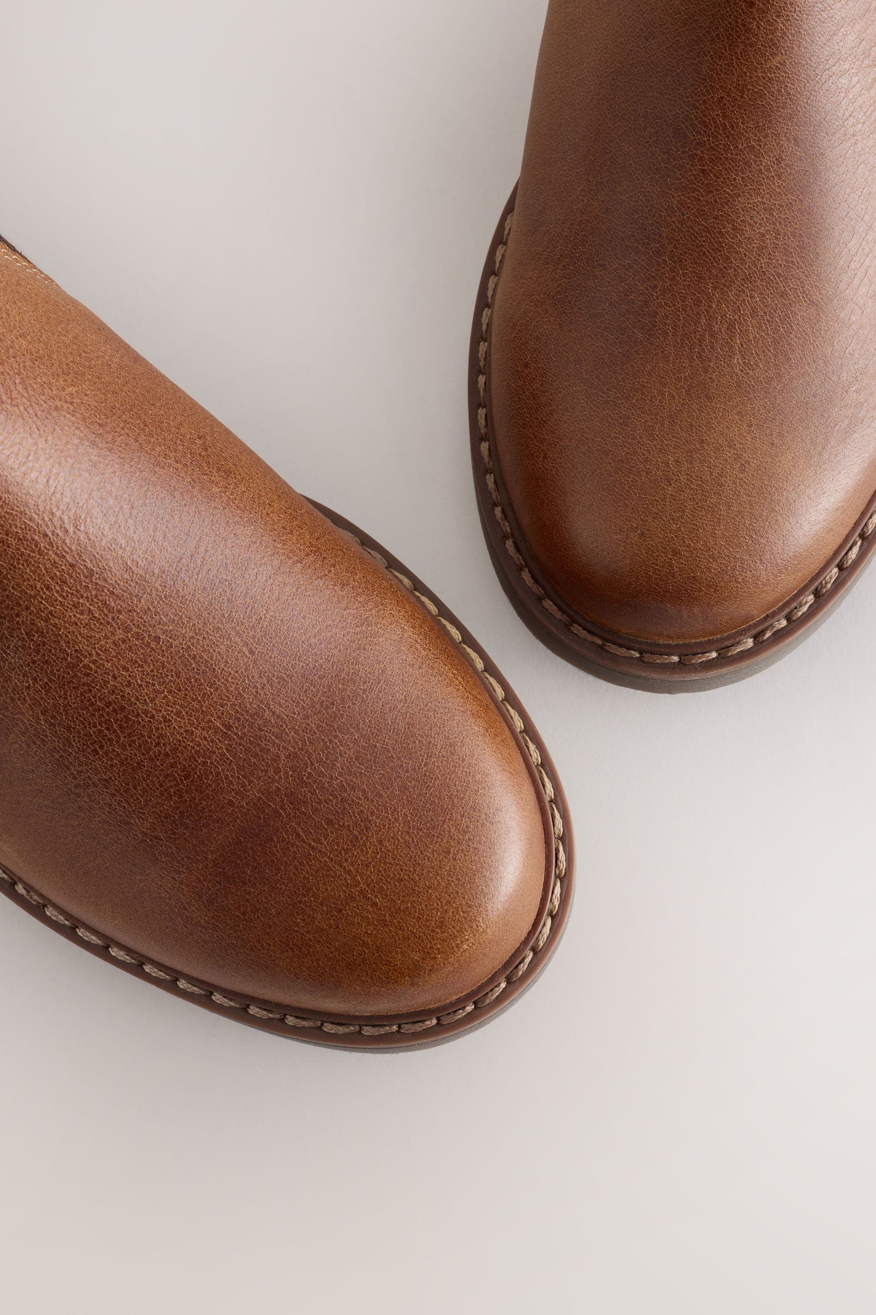 Next Chelsea-Stiefeletten aus Leder Stiefel – Bild 2 von 5