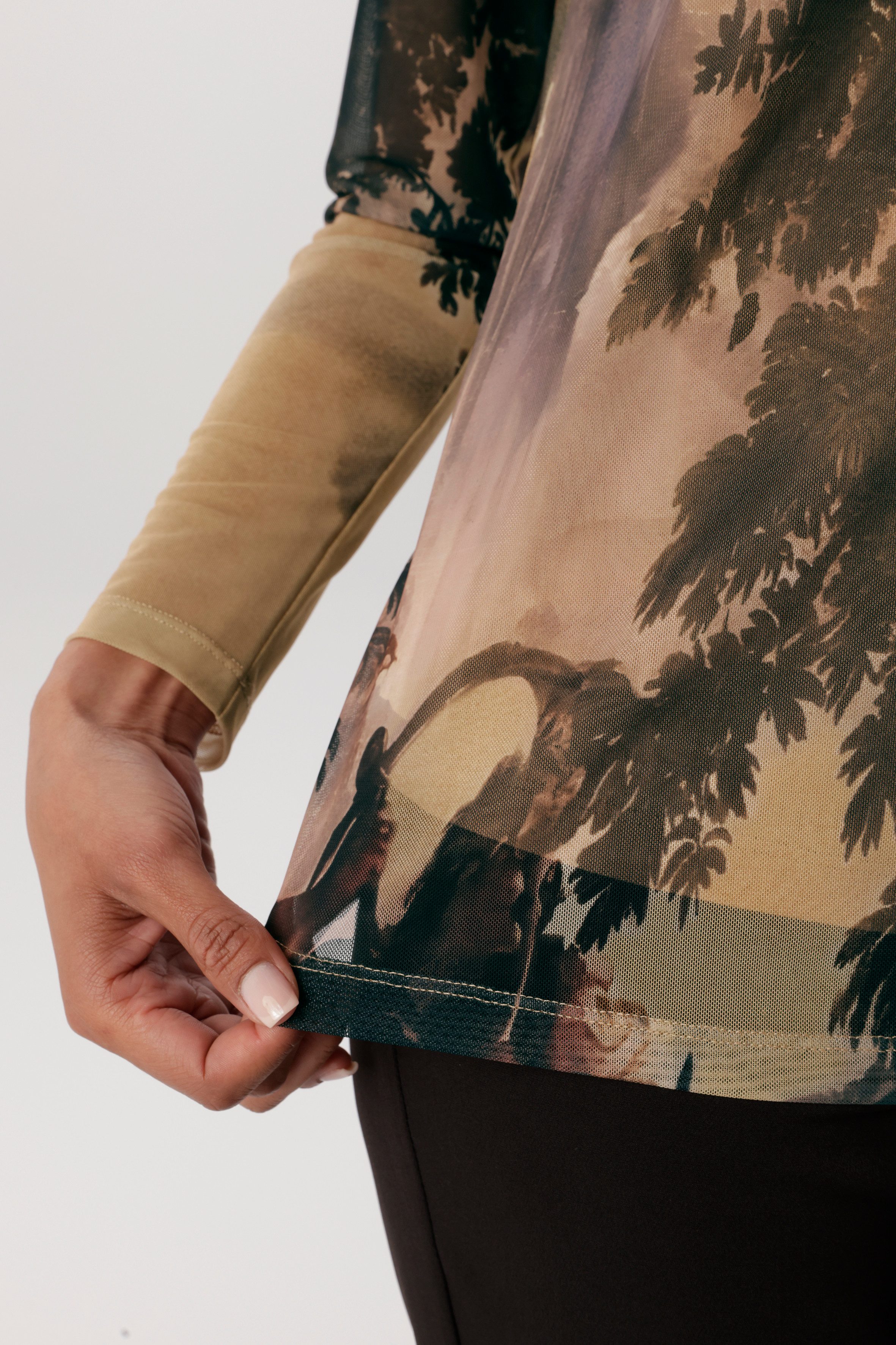 Aniston SELECTED Langarmshirt dezent transparent und Body blickdicht gefüttert - NEUE KOLLEKTION