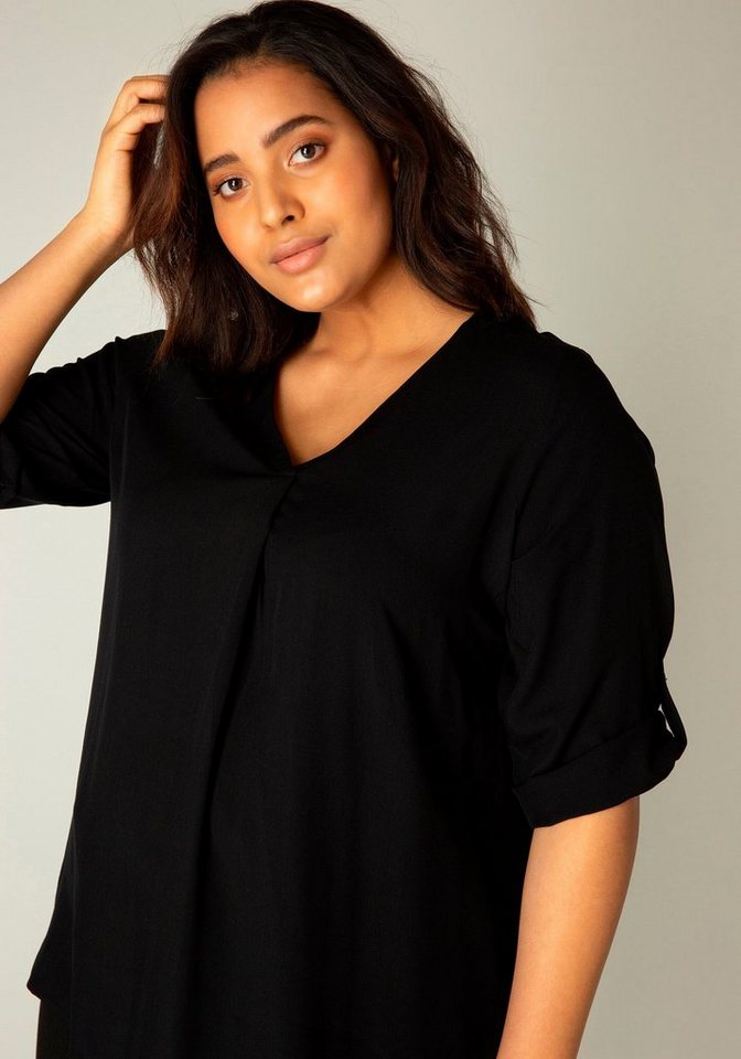 Base Level Curvy Shirtbluse mit V-Ausschnitt