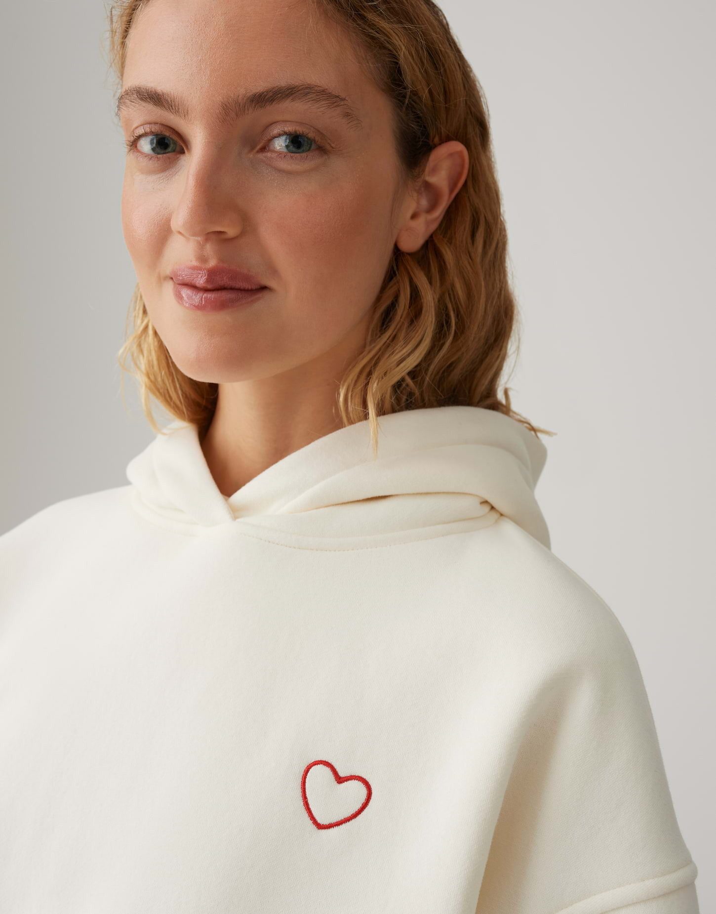 OPUS Hoodie GALENTINE mit Herz Lockere Passform, gerader Schnitt, überschnittene Schulter