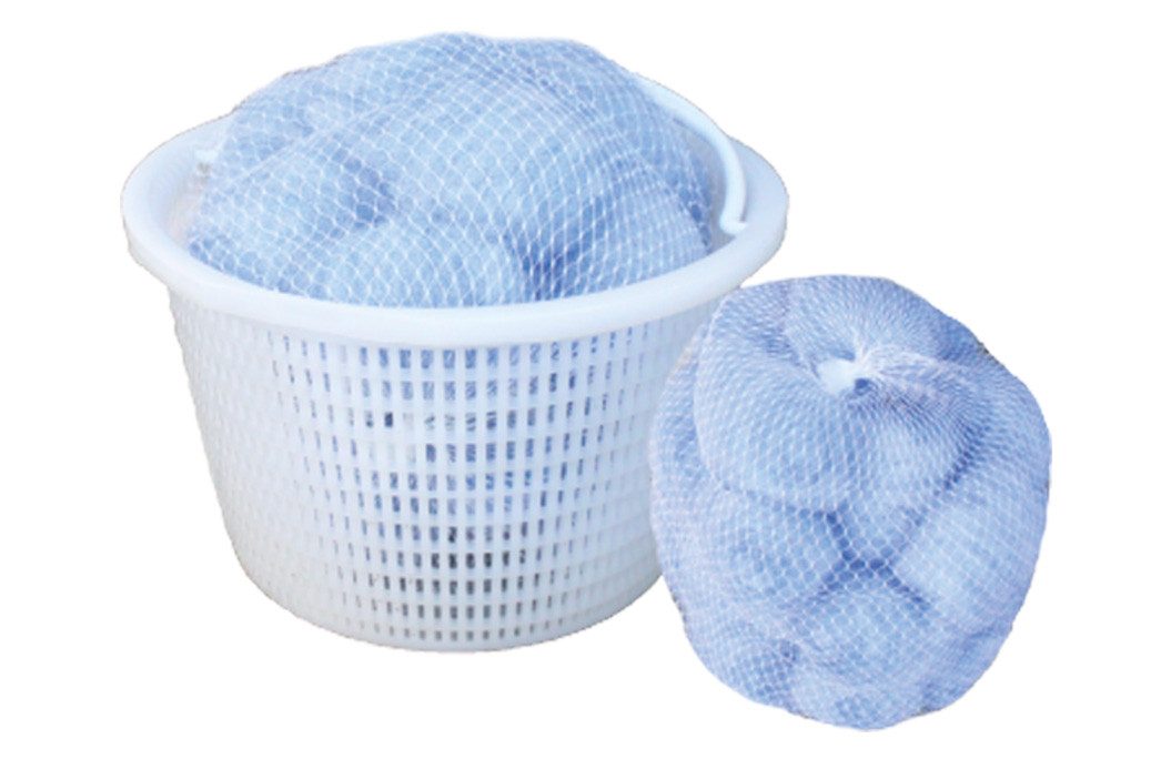 FIBALON® Filterbälle FIBALON®skimmy S universeller Vorfilter im Doppelpack, für herkömmliche Poolroboter, Poolsauger und Skimmer, (1-St), leicht auswaschbar