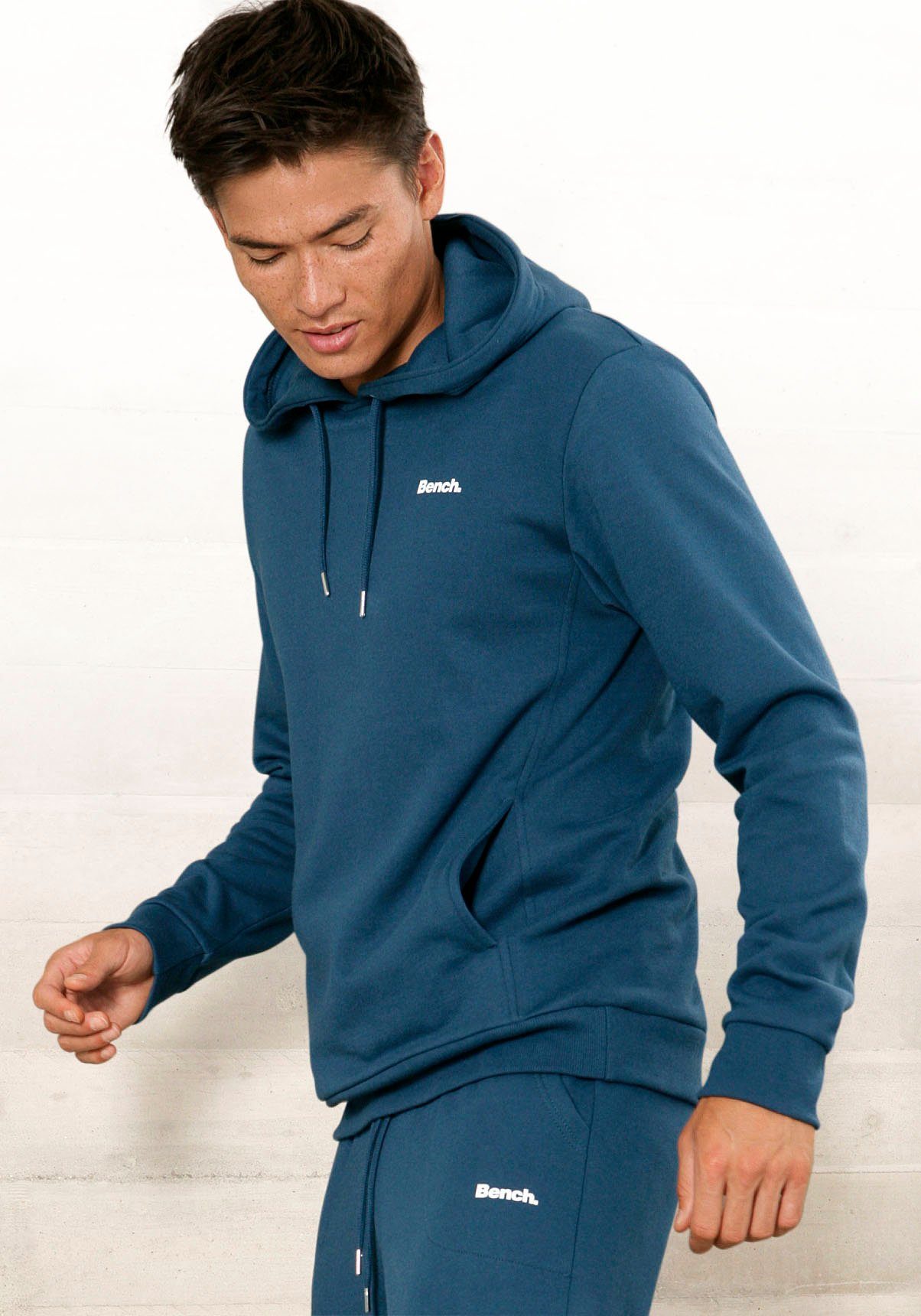 Bench. Loungewear Kapuzensweatshirt mit seitlichen Taschen