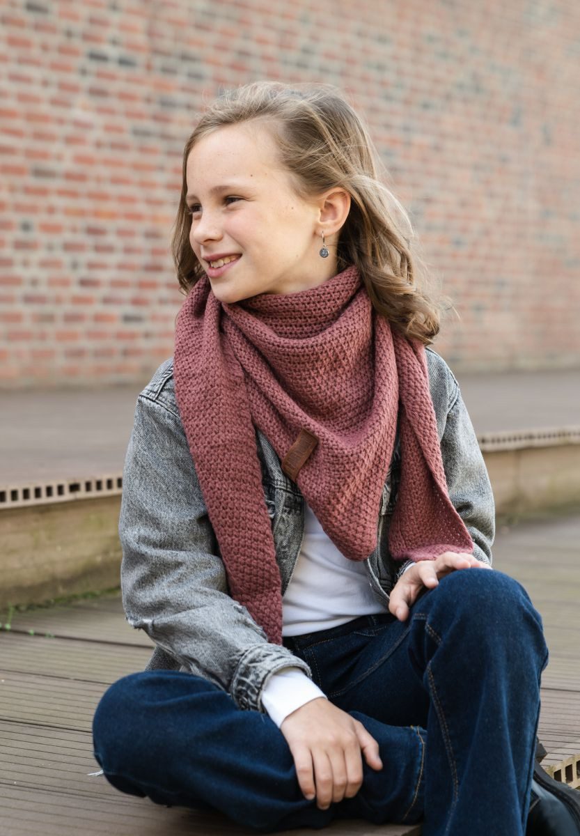 Knit Factory Schal Coco Dreiecksschals 140x60 cm Glatt Rot, (1-St), Schal Strickschal Umhängetuch Tuch Strickware