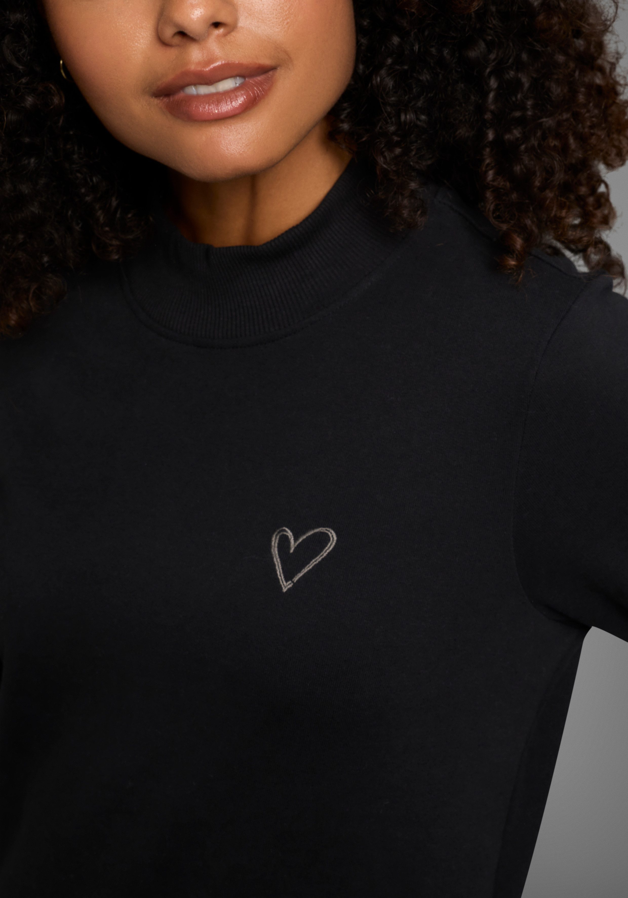 KangaROOS Longsweatshirt mit Turtleneck und Schlitz am Saum