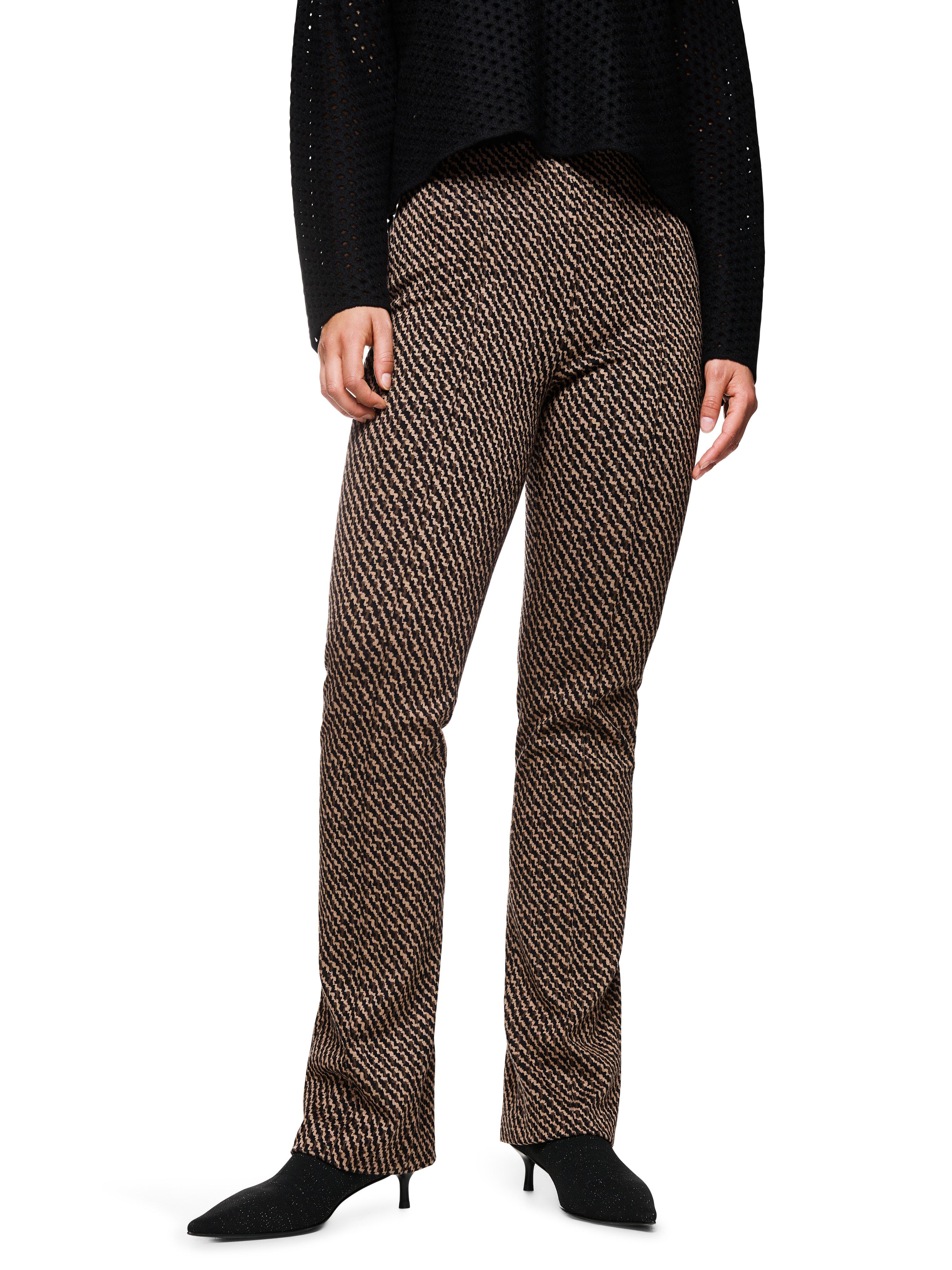 Marc Cain Strickhose Pants Premium Damenmode gestrickt, Model FREDERICA, femininer Schnitt