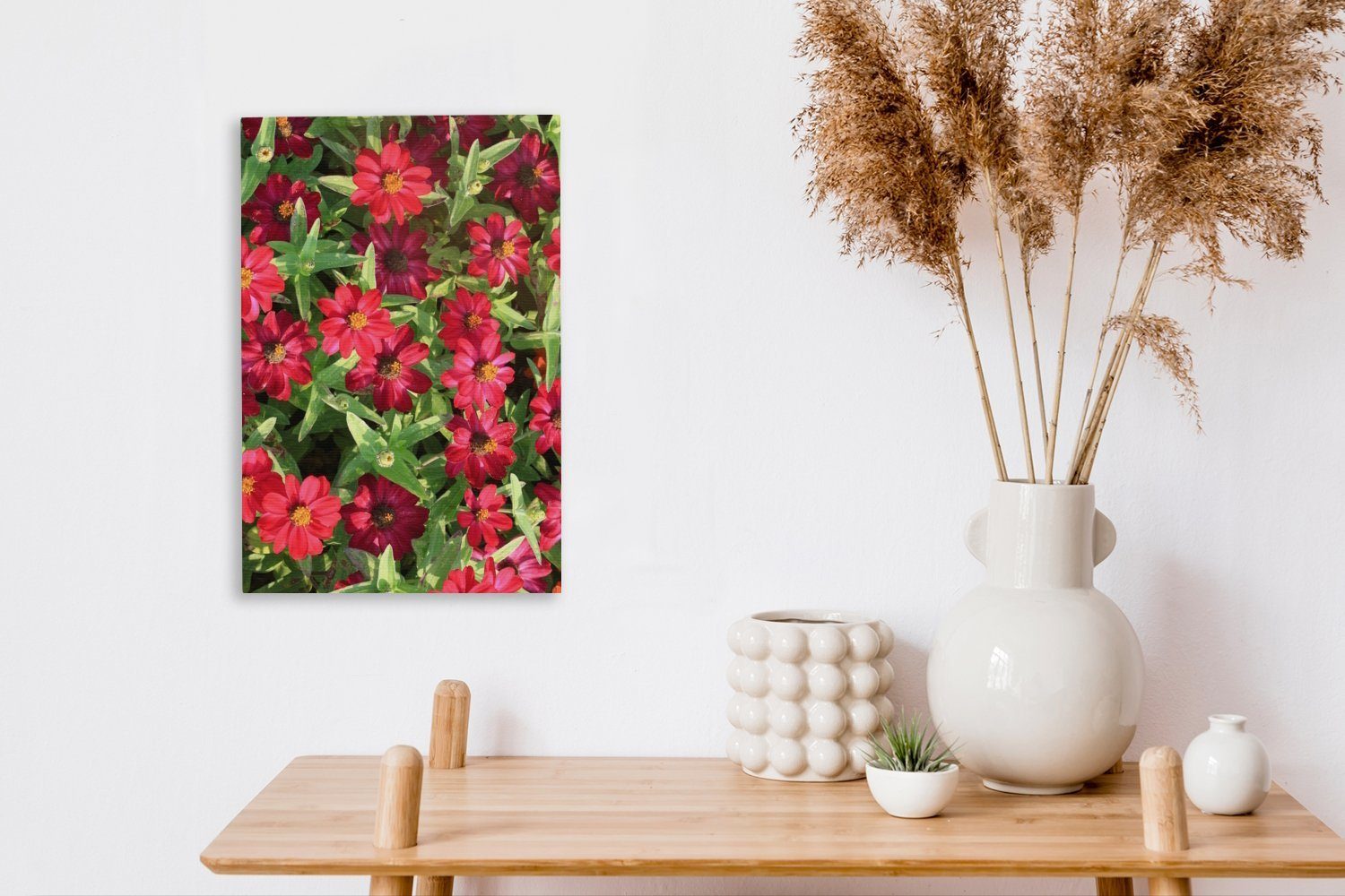 Zinnienblüten sonnigen OneMillionCanvasses® Leinwandbild Zackenaufhänger, cm St), Rote (1 Gemälde, bespannt einem fertig inkl. an Leinwandbild 20x30 Tag,