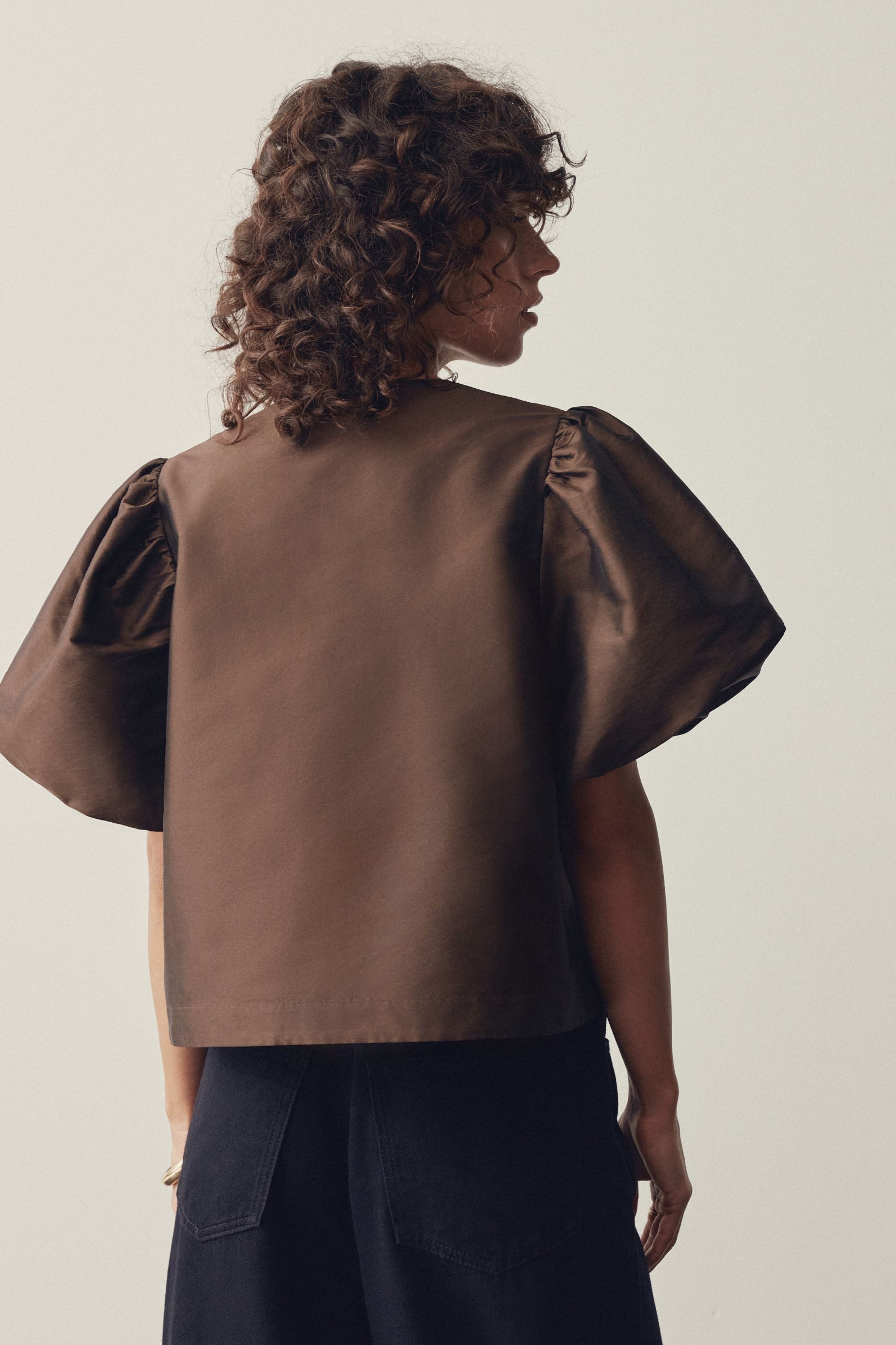 Next Kurzjacke Verkürzte Jacke mit Ballonärmeln (1-St)