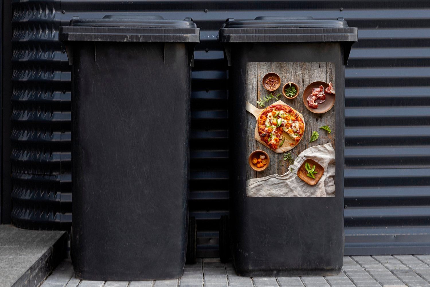 Pizza Hausgemachte Pizzapunkt Wandsticker Abfalbehälter fehlendem Mülltonne, Container, Sticker, mit MuchoWow St), (1 Mülleimer-aufkleber,