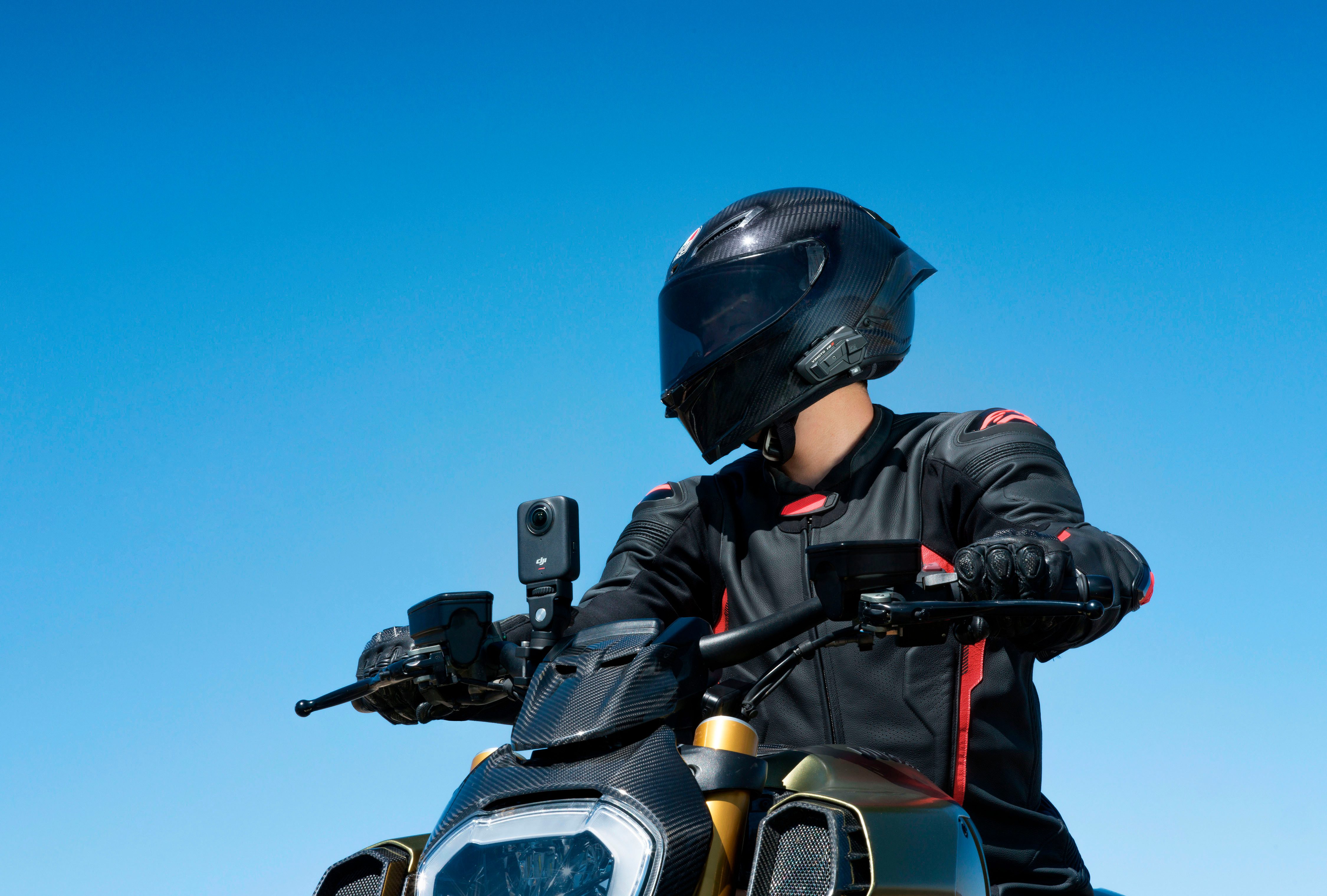 DJI Osmo 360 Adventure Combo Action Cam (8K, Bluetooth, WLAN (Wi-Fi), 360°-Kamera)