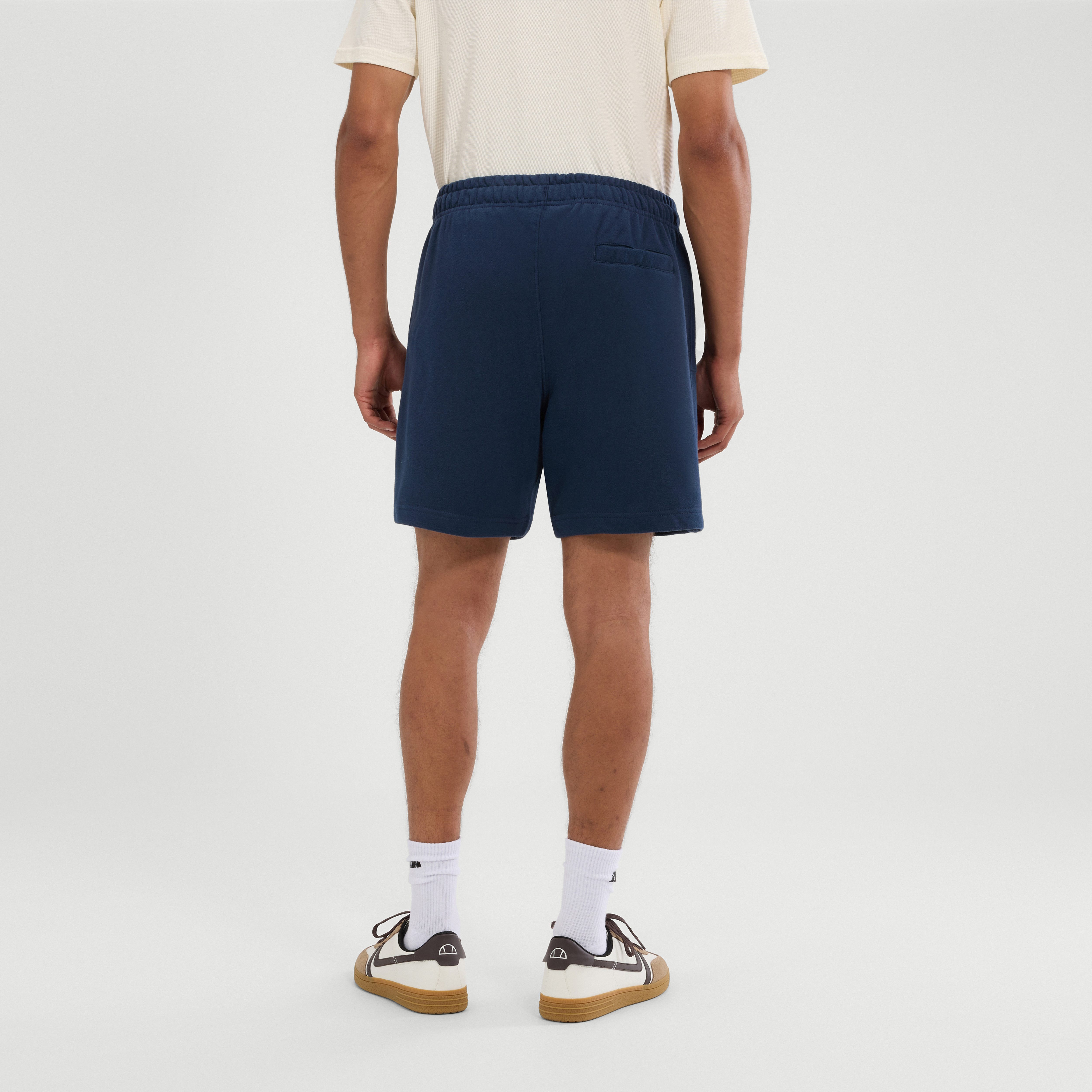 Ellesse Sweatshorts ZANICA SWEAT SHORT mit Seitennahttaschen, aus Baumwolle und Polyester