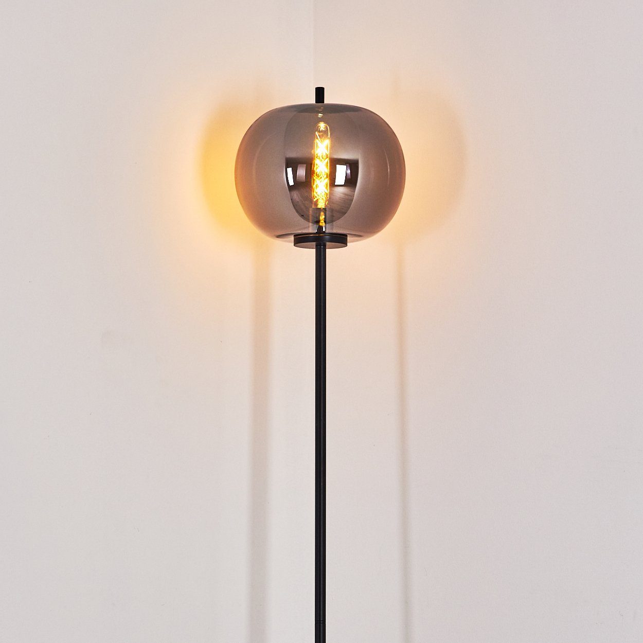 Metall/Glas hofstein Schwarz/Chrom, Bodenlampe ohne Höhe Stehlampe aus E27 »Ambrogio« Fußschalter, 162cm, Stehlampe und Leuchtmittel, Glasschirm in mit