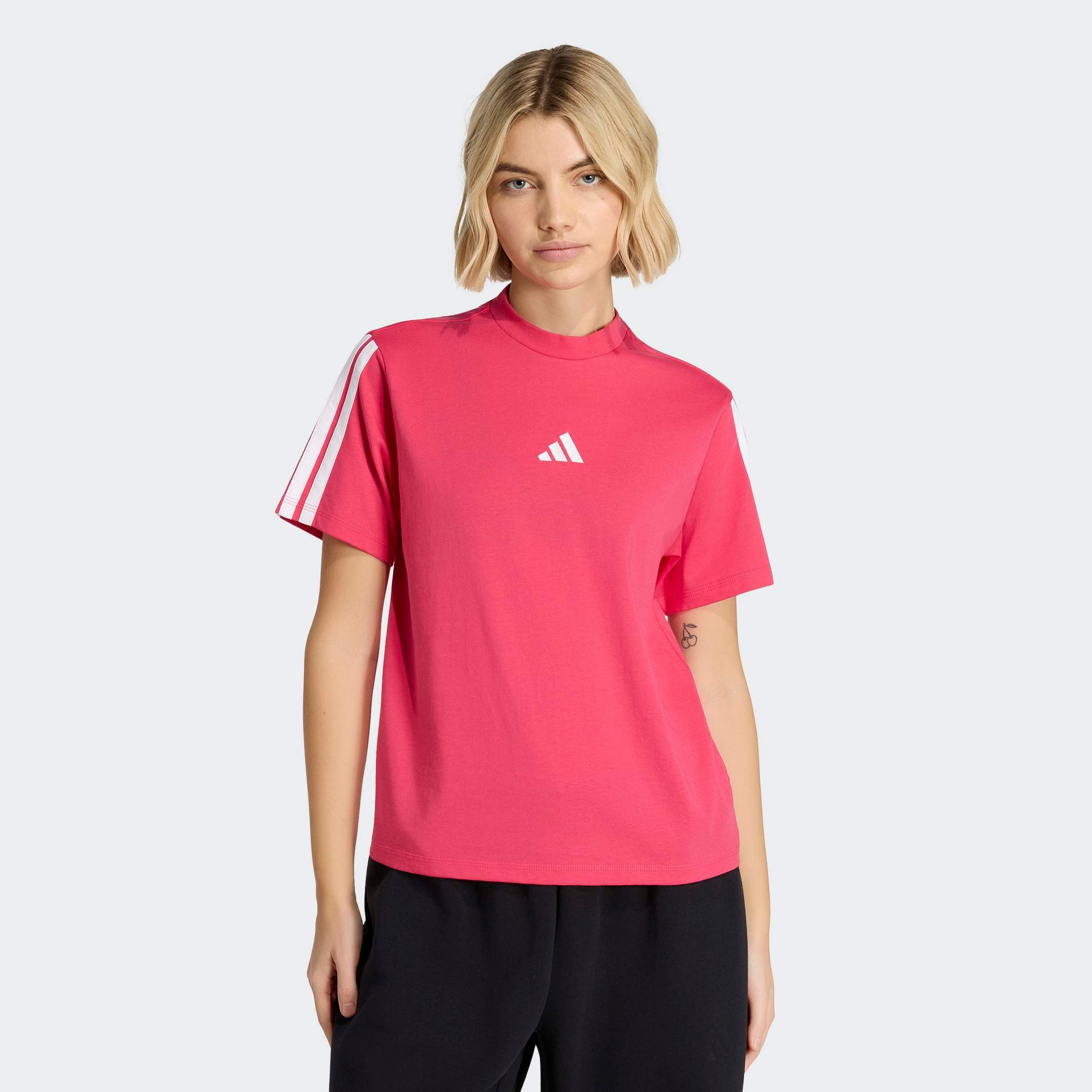 adidas Sportswear T-Shirt ESSENTIALS 3-STREIFEN COTTON klassische 3-Streifen an den Ärmeln, ohne Verschluss