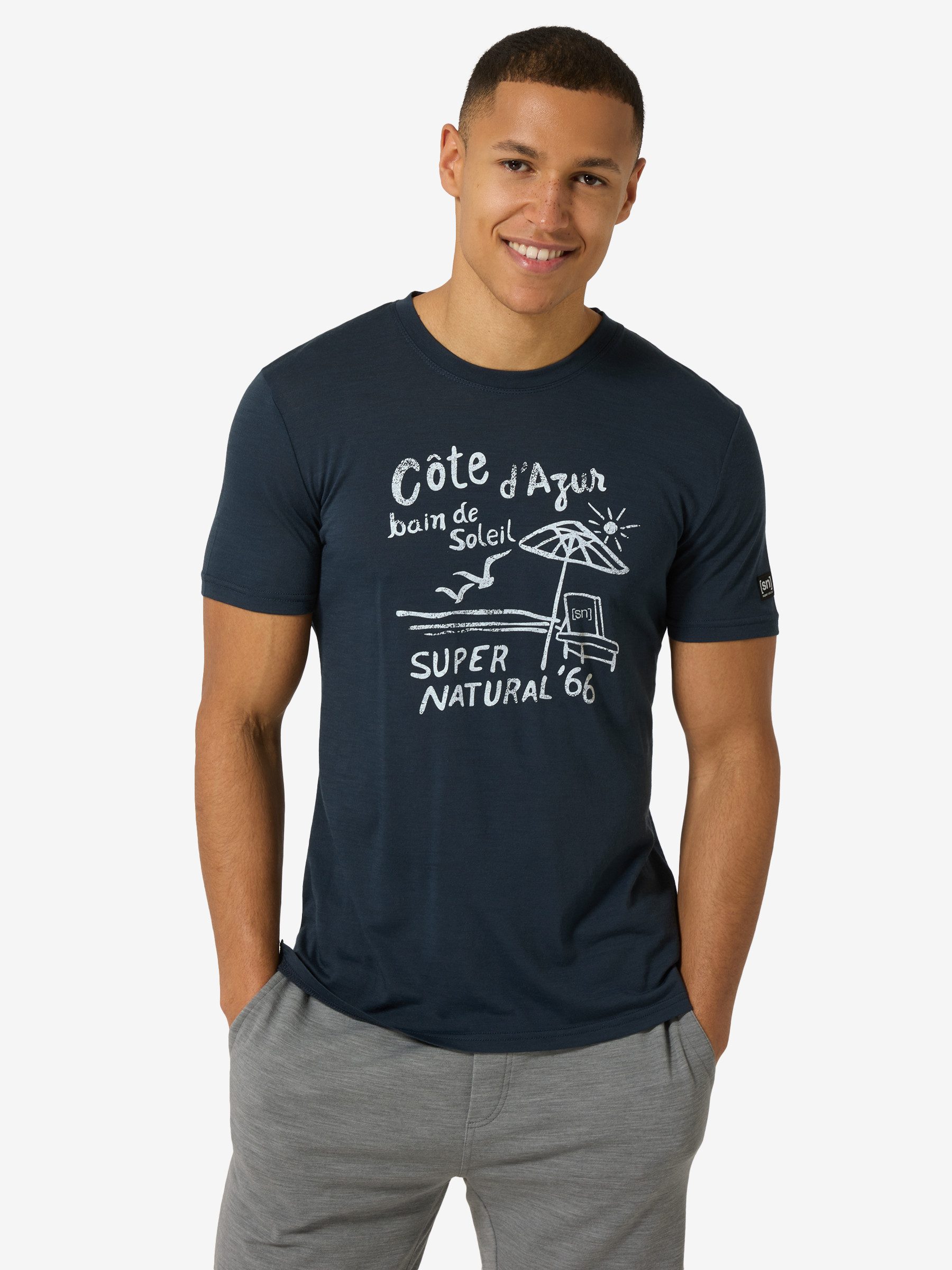 SUPER.NATURAL T-Shirt für Herren,Merino M COTE D'AZUR TEE mit Sommer-Motiv, atmungsaktiv