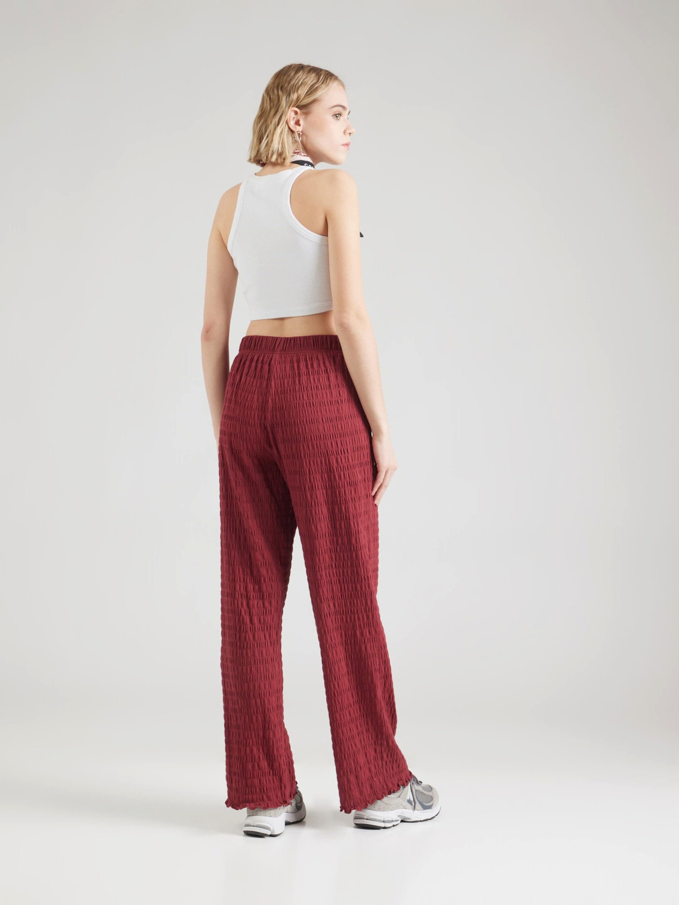 ONLY Stoffhose ONLGAILA (1-tlg) Drapiert/gerafft