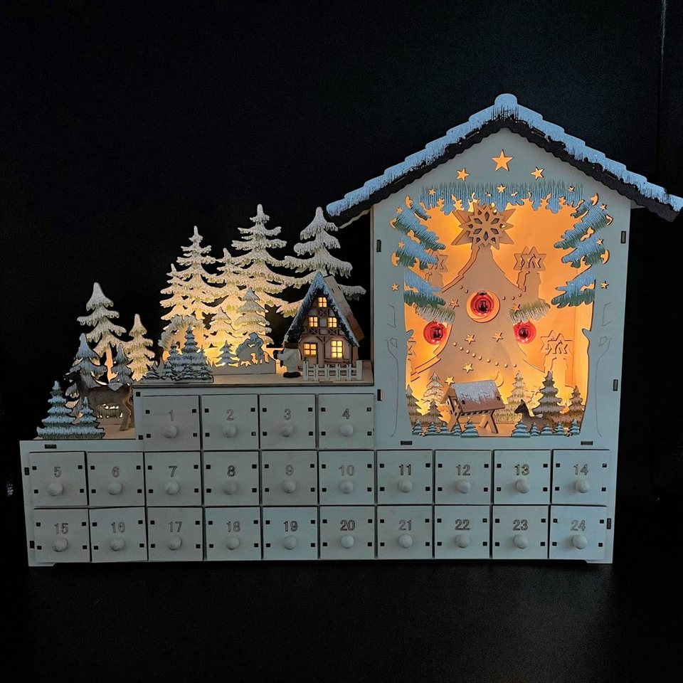 Online-Fuchs befüllbarer Adventskalender als Winterszene aus Holz mit LED  Beleuchtung und Timer (Haus, verschneit, Kugeln, Reh), Maße (BxHxT) ca.  43x35x11 cm, Dorf, Weihnachtsbaum