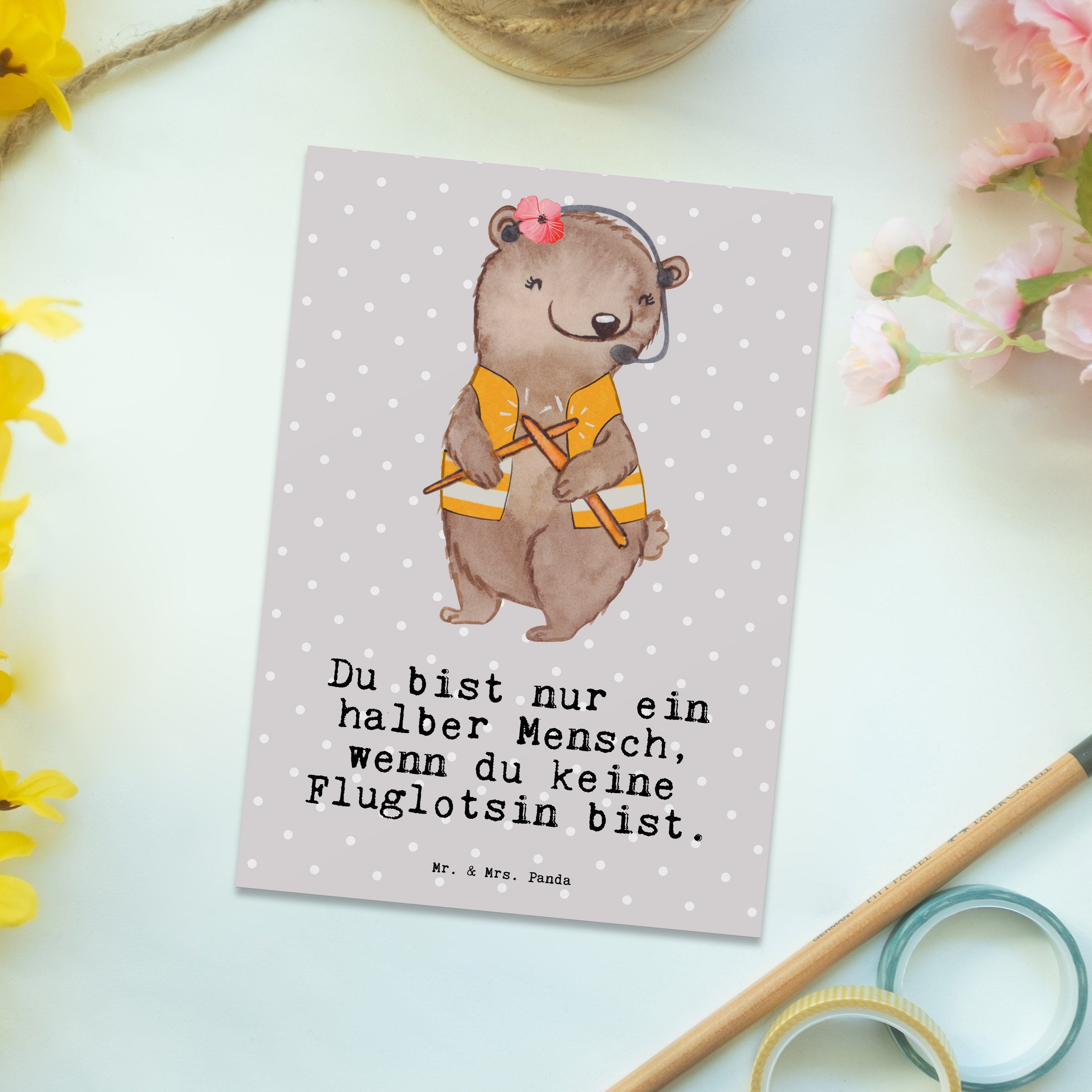 Geschen Postkarte mit Mr. - Flugsicherung, - Mrs. Herz Fluglotsin Grau Geschenk, Panda Pastell &