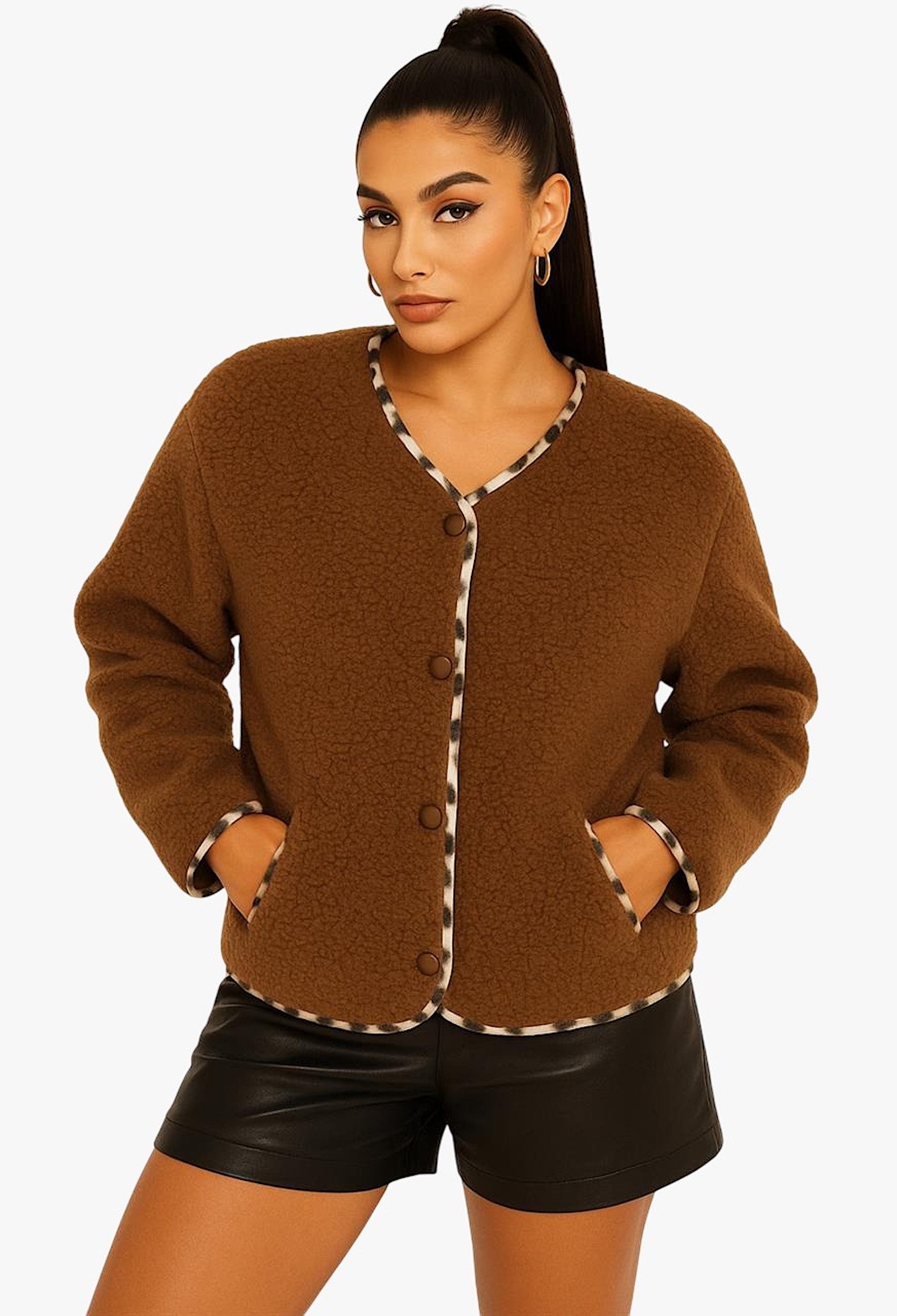 Worldclassca Fellimitatjacke Worldclassca Teddy Jacke Warm Kuschelig Leopard Optik Kurz Plüchjacke Animal Muster