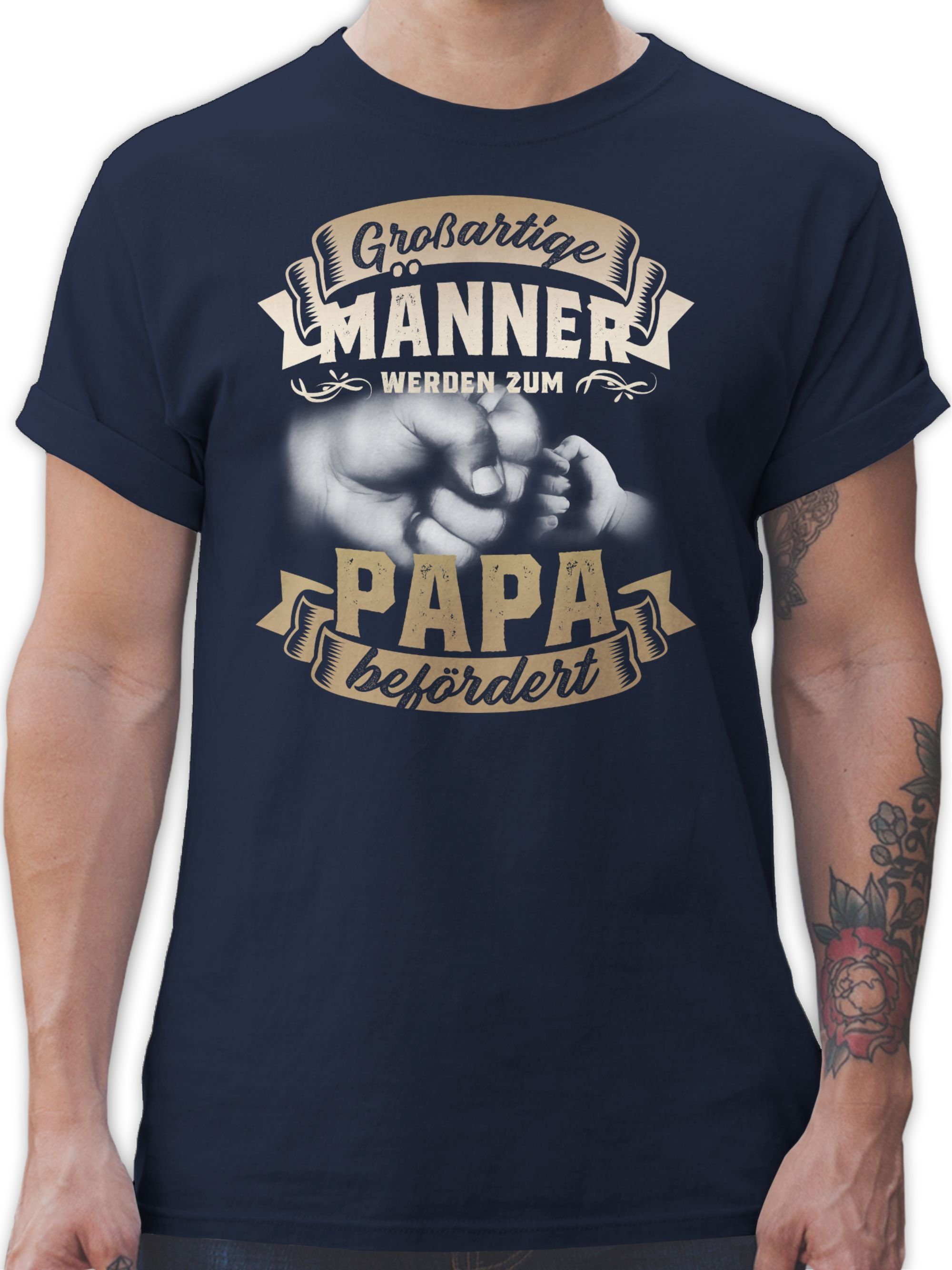 Shirtracer T-Shirt Großartige Männer werden zum Papa befördert - Geschenk Geburt Väter Vatertag Geschenk für Papa 03 Navy Blau