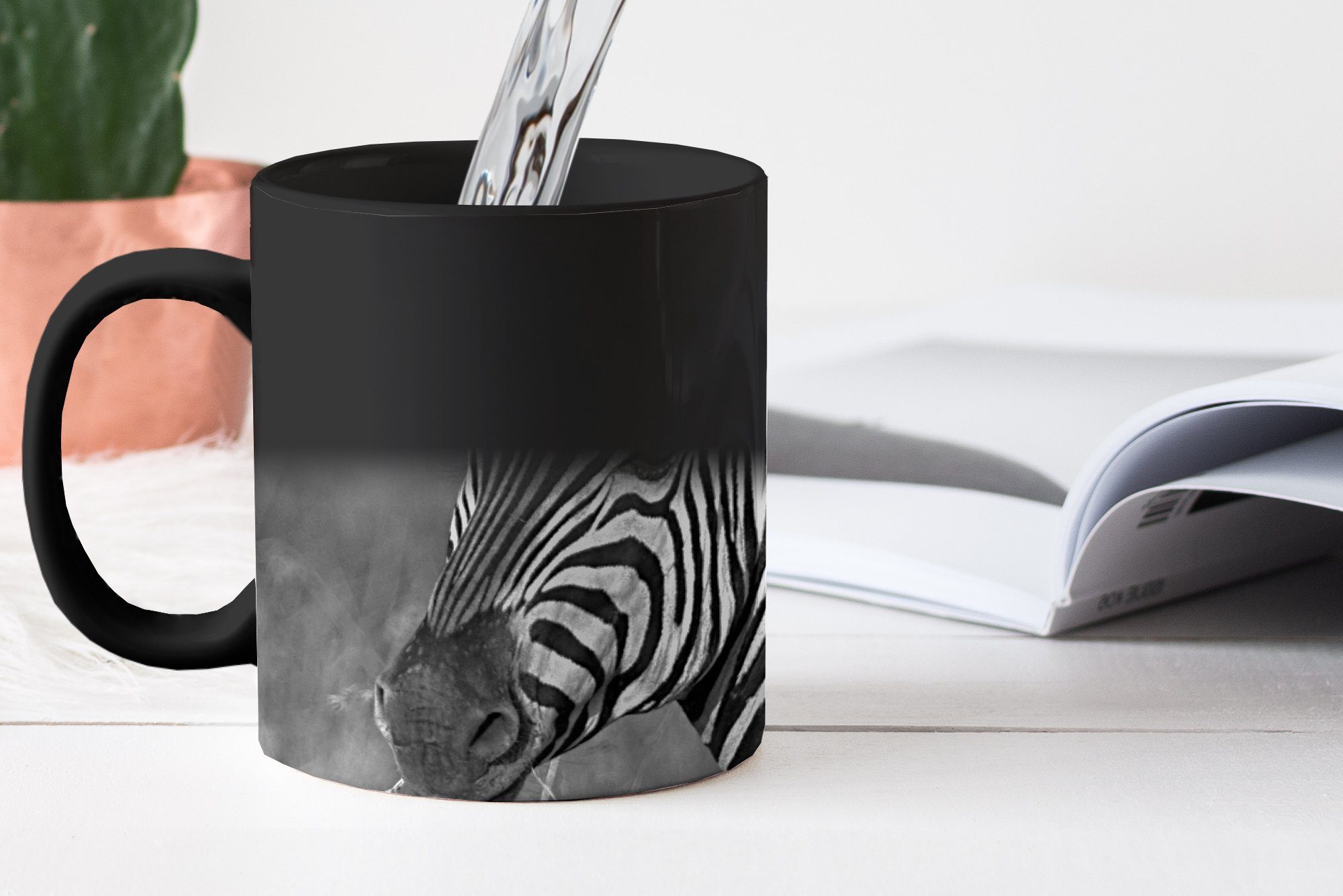 Zebra-Porträt, Geschenk MuchoWow Teetasse, Keramik, Zaubertasse, Kaffeetassen, Farbwechsel, Tasse