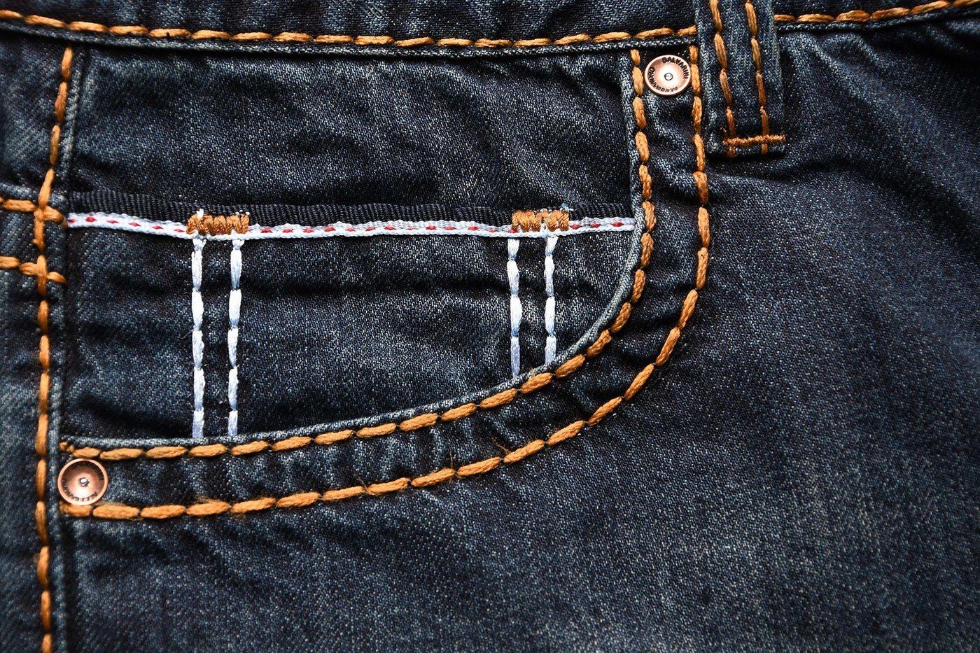 Alessandro Salvarini Straight-Jeans Herren Comfort Fit – Baumwolljeans im 5-Pocket-Style Klassische Jeans aus 100 % Baumwolle mit Knopfleiste – Bild 5 von 5