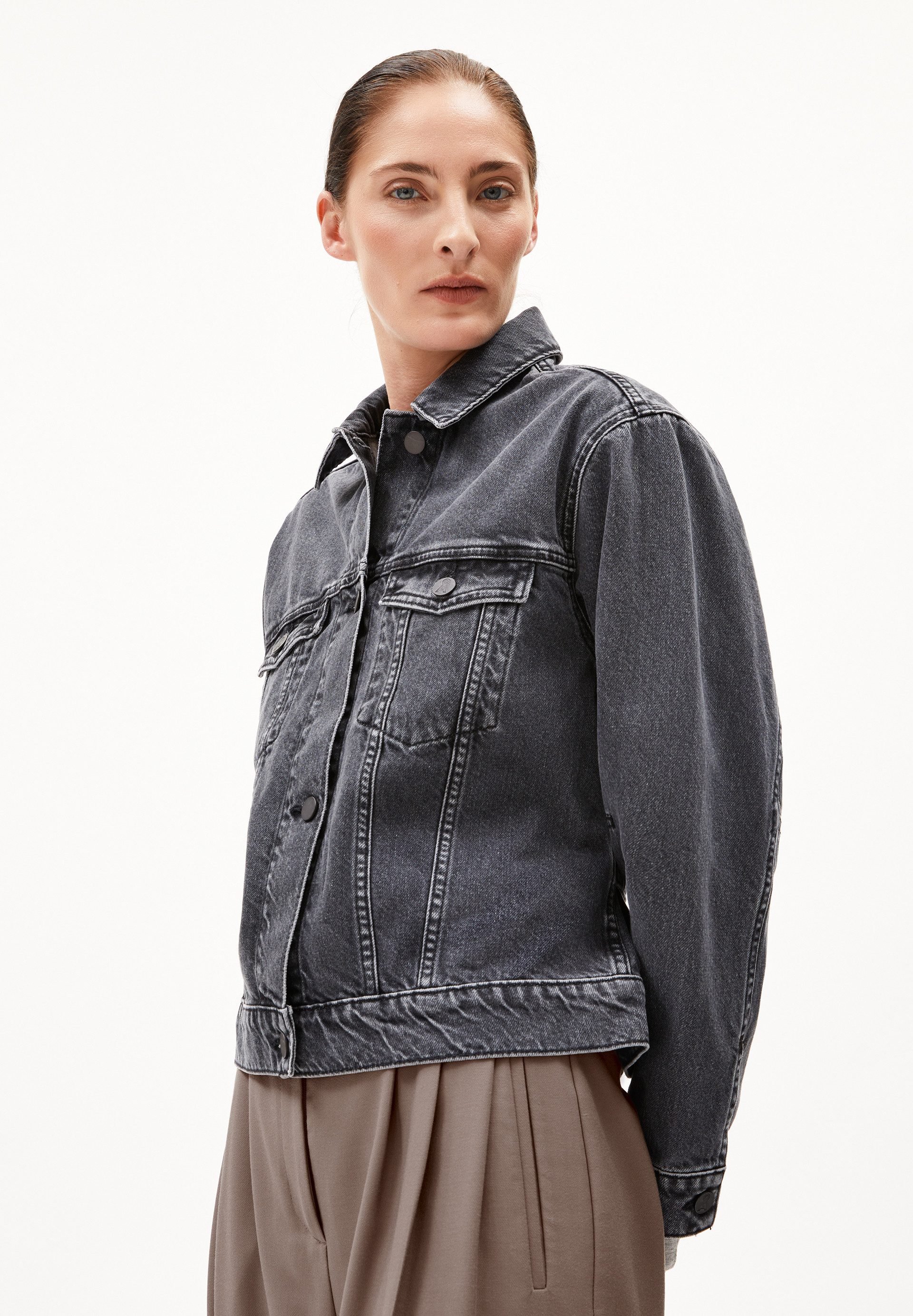 Armedangels Jeansjacke TAANA Jeansjacke aus recycelter Baumwolle Oversized günstig online kaufen