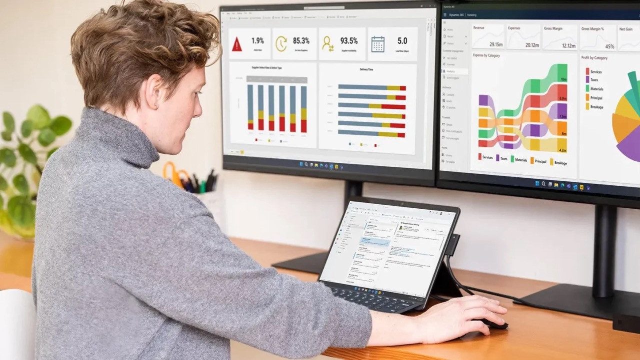 Microsoft Microsoft Surface Pro Keyboard mit Copilot-Taste, schwarz, Business Tablet-Tastatur (Beschleunigungssensor, beleuchtete Tastatur, Chiclet, Copilot-Taste)