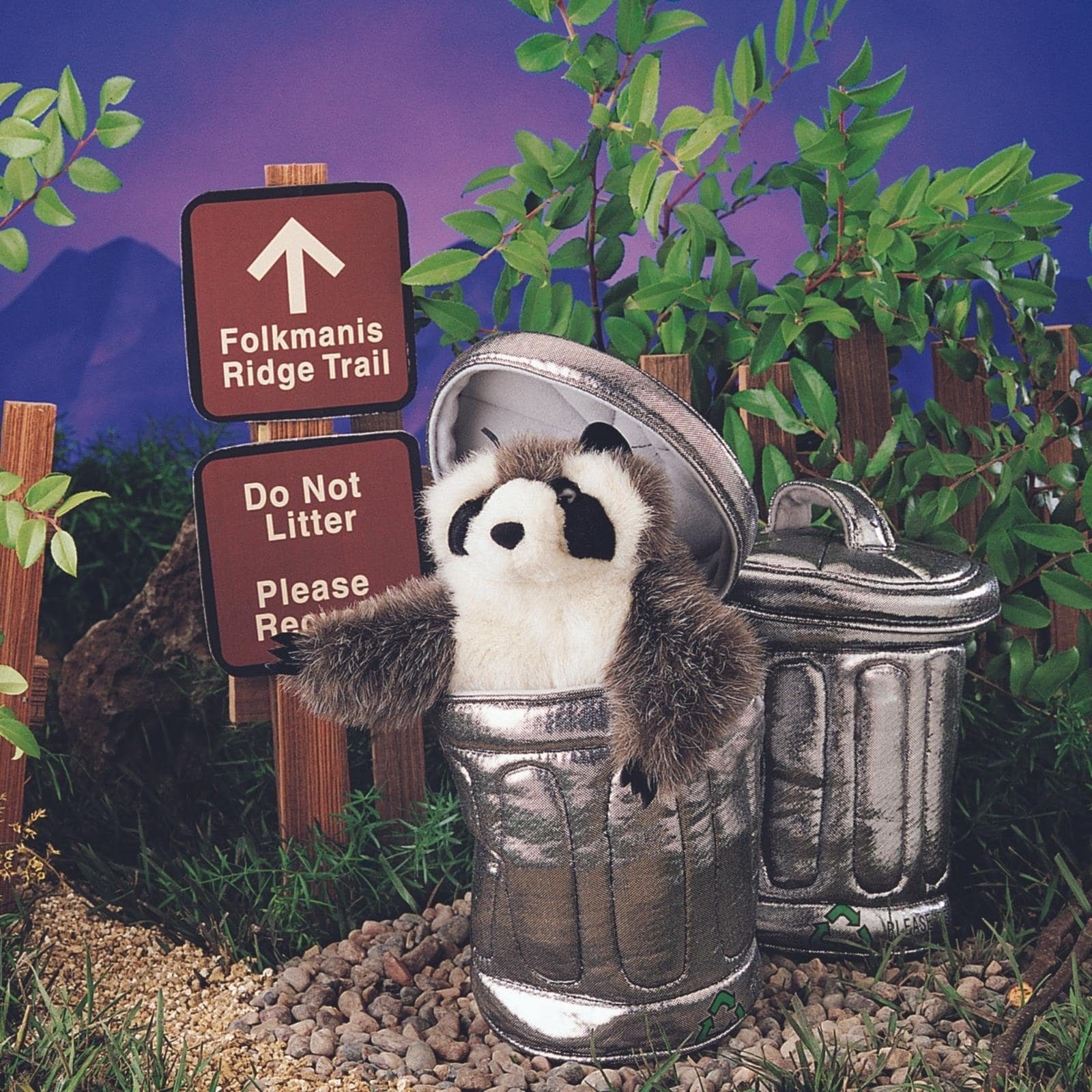 Folkmanis Handpuppen Handpuppe Folkmanis Waschbär im Mülleimer günstig online kaufen