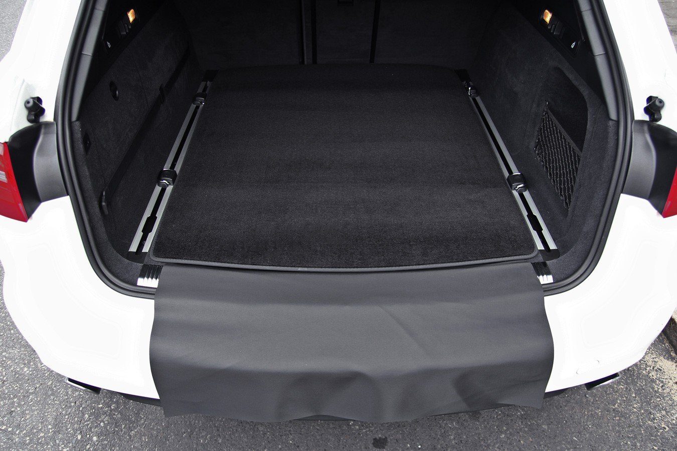 tuning-art Kofferraummatte 2807 mit Ladekantenschutz passgenau für Audi A6 Avant ab 05/2011-2018