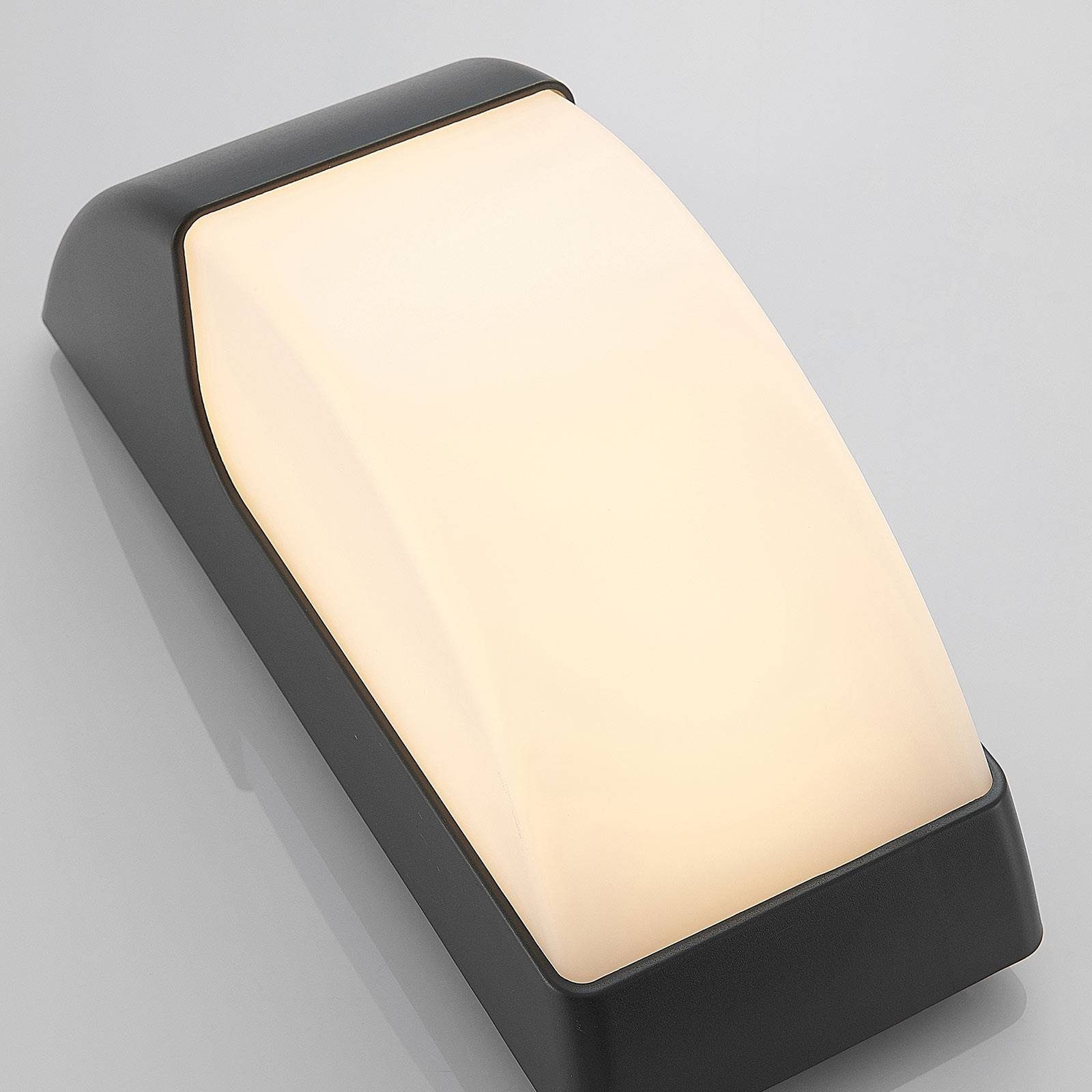 Lindby LED flammig fest 7024), Alecia, Außen-Wandleuchte weiß, LED-Leuchtmittel warmweiß, dunkelgrau Modern, ABS, verbaut, 1 Polycarbonat, (RAL