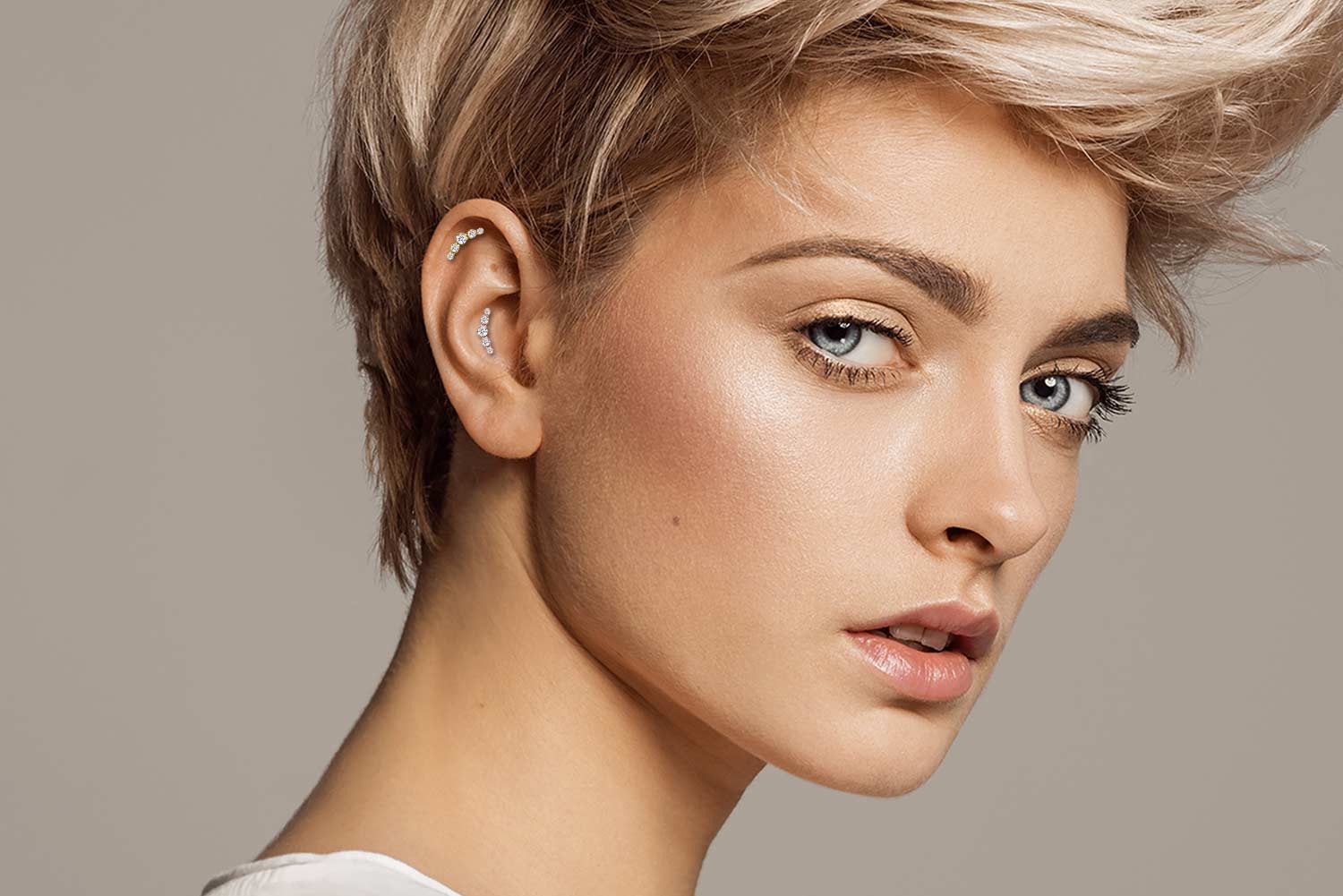 PIERCINGLINE Single-Ohrstecker Chirurgenstahl Ohrpiercing 5 KRISTALLE günstig online kaufen