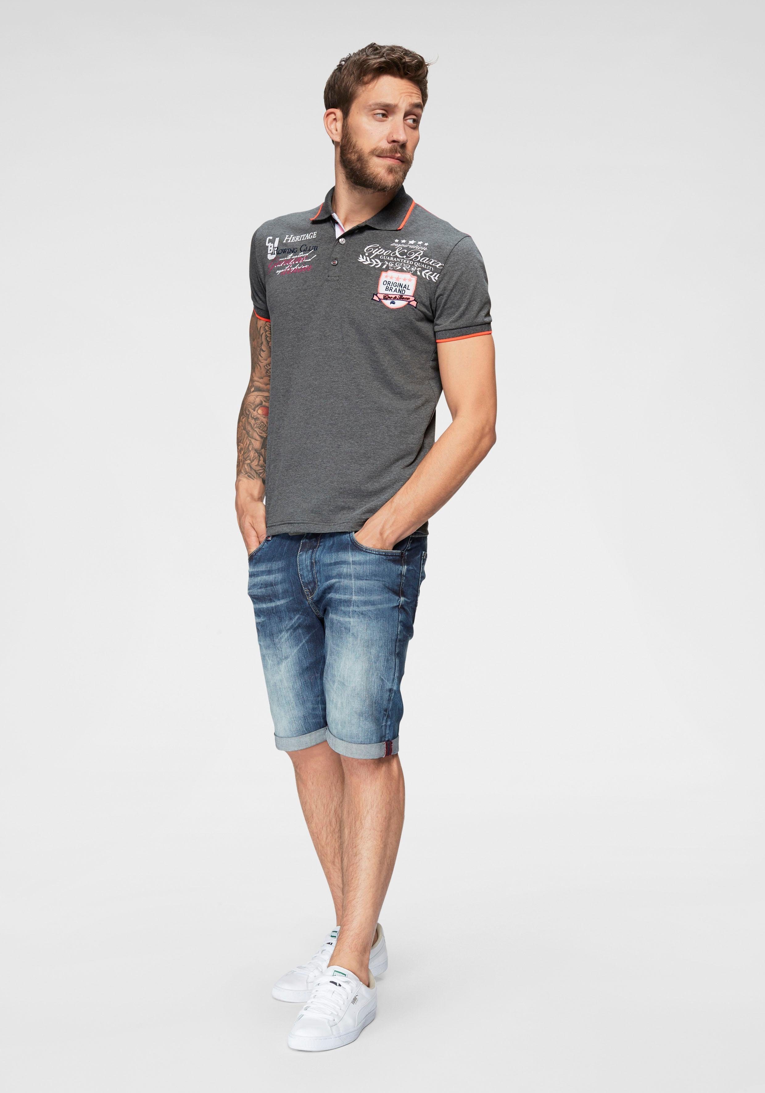 Zum Outfit 9