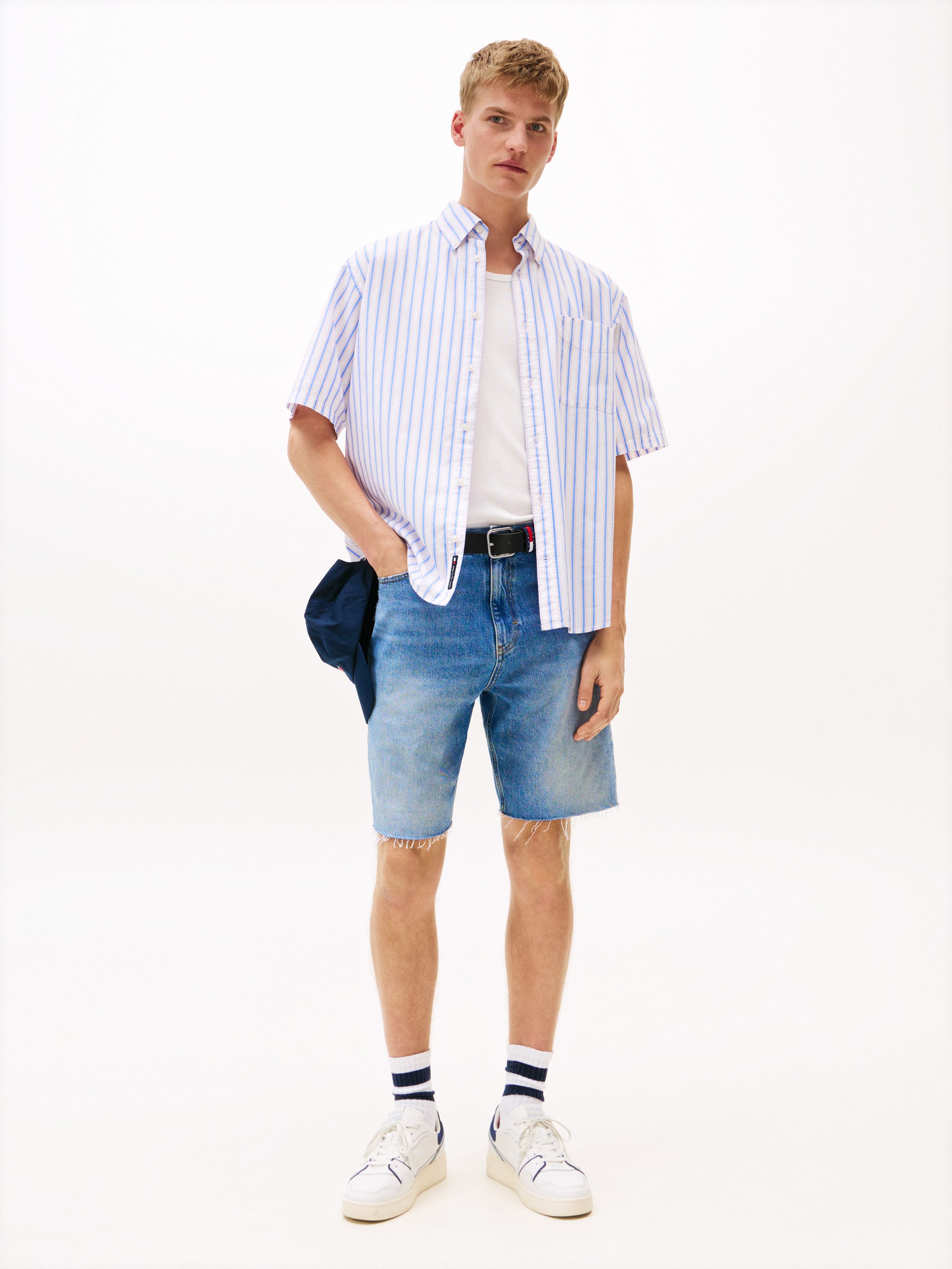 Tommy Jeans Kurzarmhemd TJM POPLIN RLX SS SHIRT EXT Mit Rundhalsausschnitt günstig online kaufen