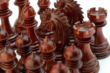 ROOGU Spiel, ROOGU Kangi 4.3'' Schachfiguren Set PADAUK Afrikanisches Korallenholz