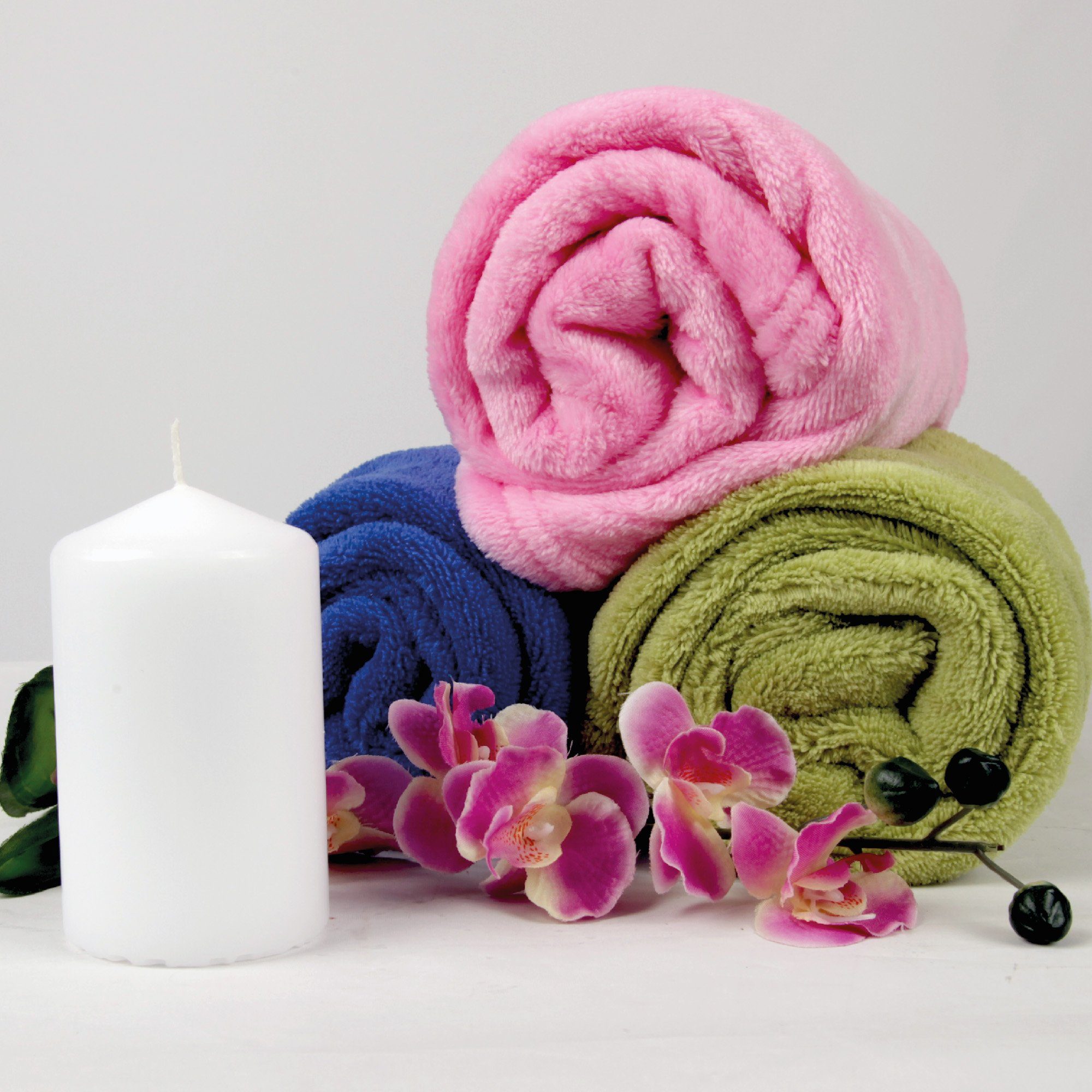 HS Candle Stumpenkerze Blockkerze (3-tlg), Wachskerzen Ø6cm x 13,5cm - Kerze in vielen Farben