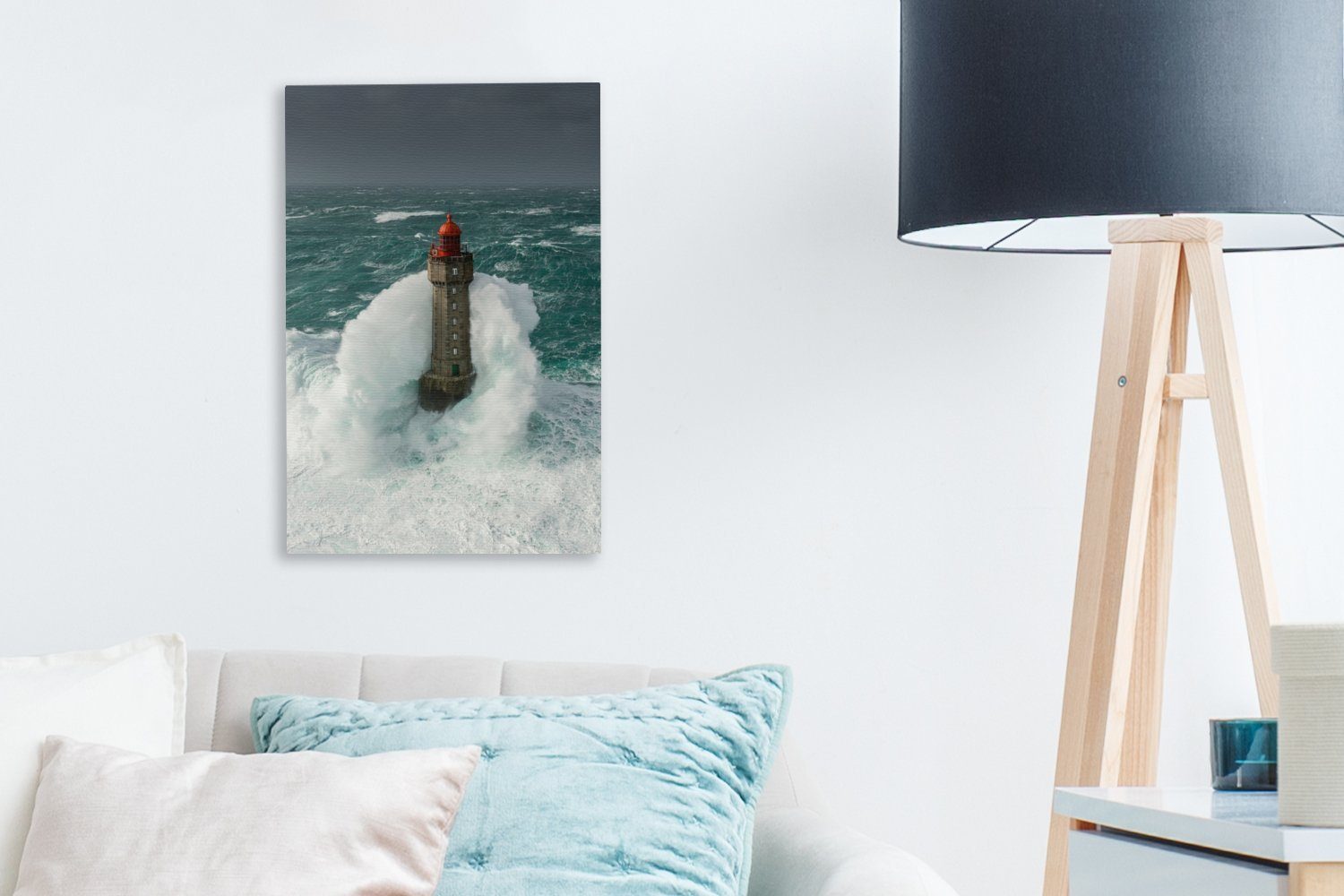 OneMillionCanvasses® Leinwandbild Der Leuchtturm von la Jument in Frankreich vor einem grauen Himmel, Fotodruck (1 St), Leinwand Canvas Wandbild, Wanddekoration – Bild 4 von 5