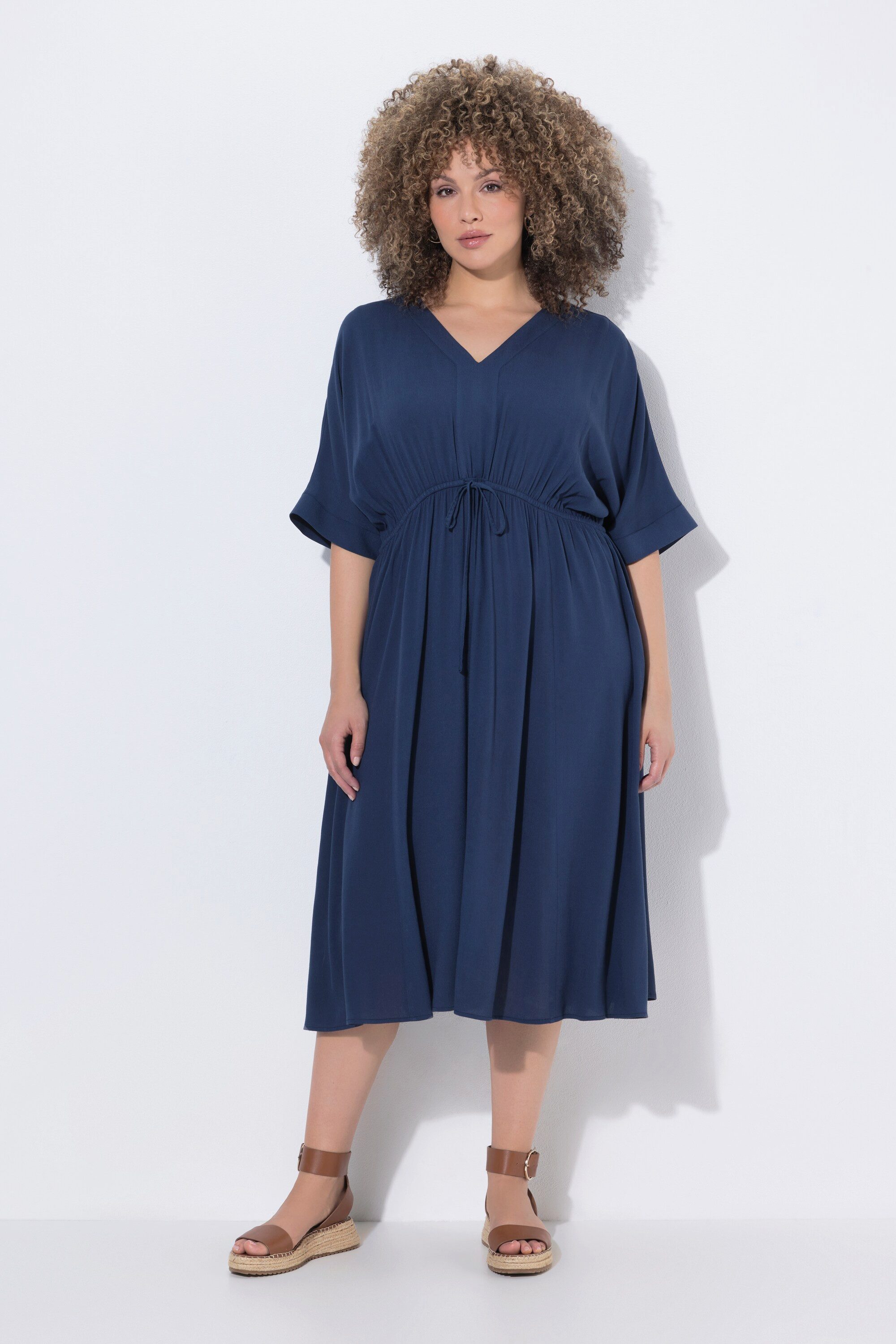 Ulla Popken Maxikleid Maxikleid A-Linie V-Ausschnitt Halbarm