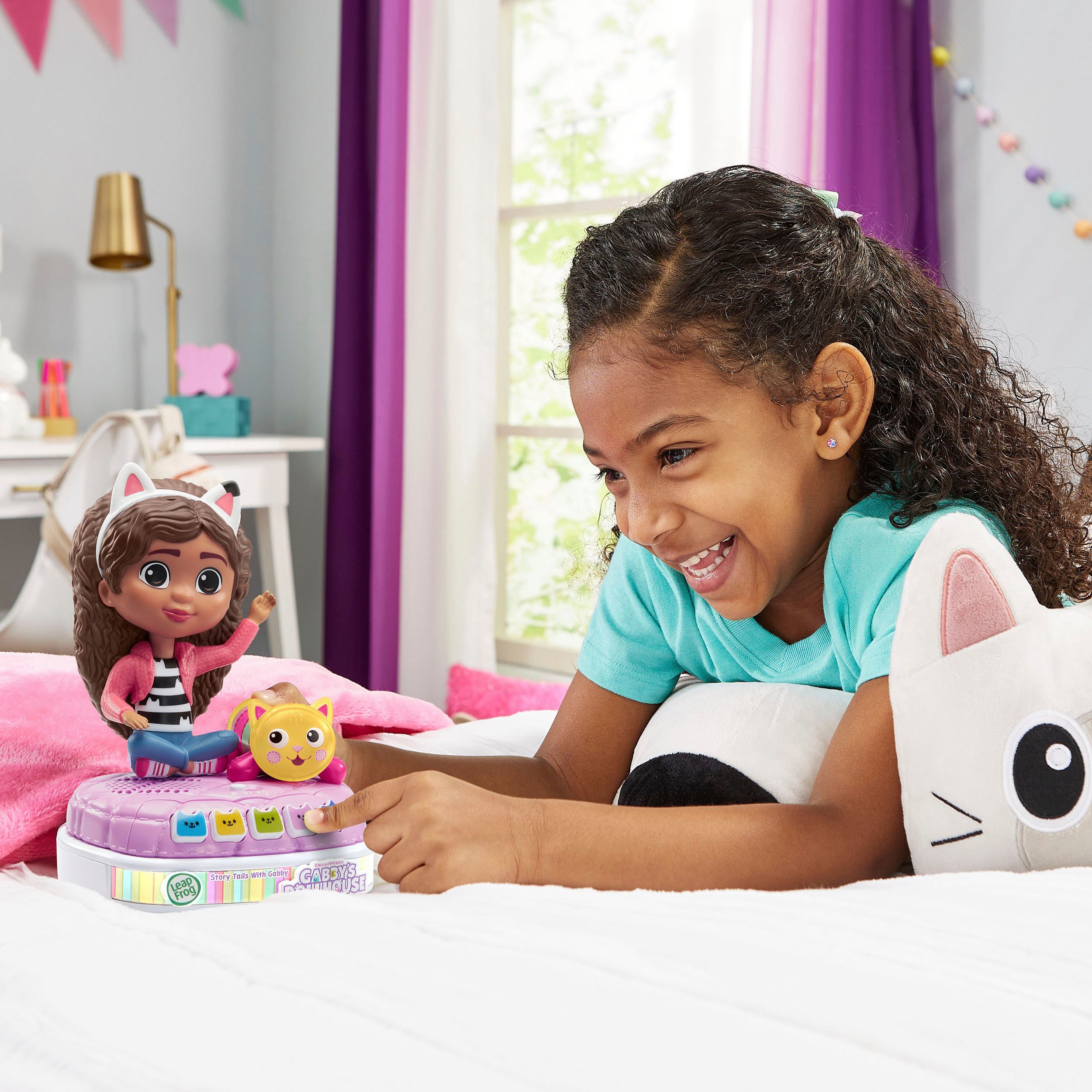 Vtech® Spielfigur Gabby's Dollhouse - Interaktive Geschichten-Freundin Gabby, mit Licht- und Soundeffekt – Bild 5 von 5
