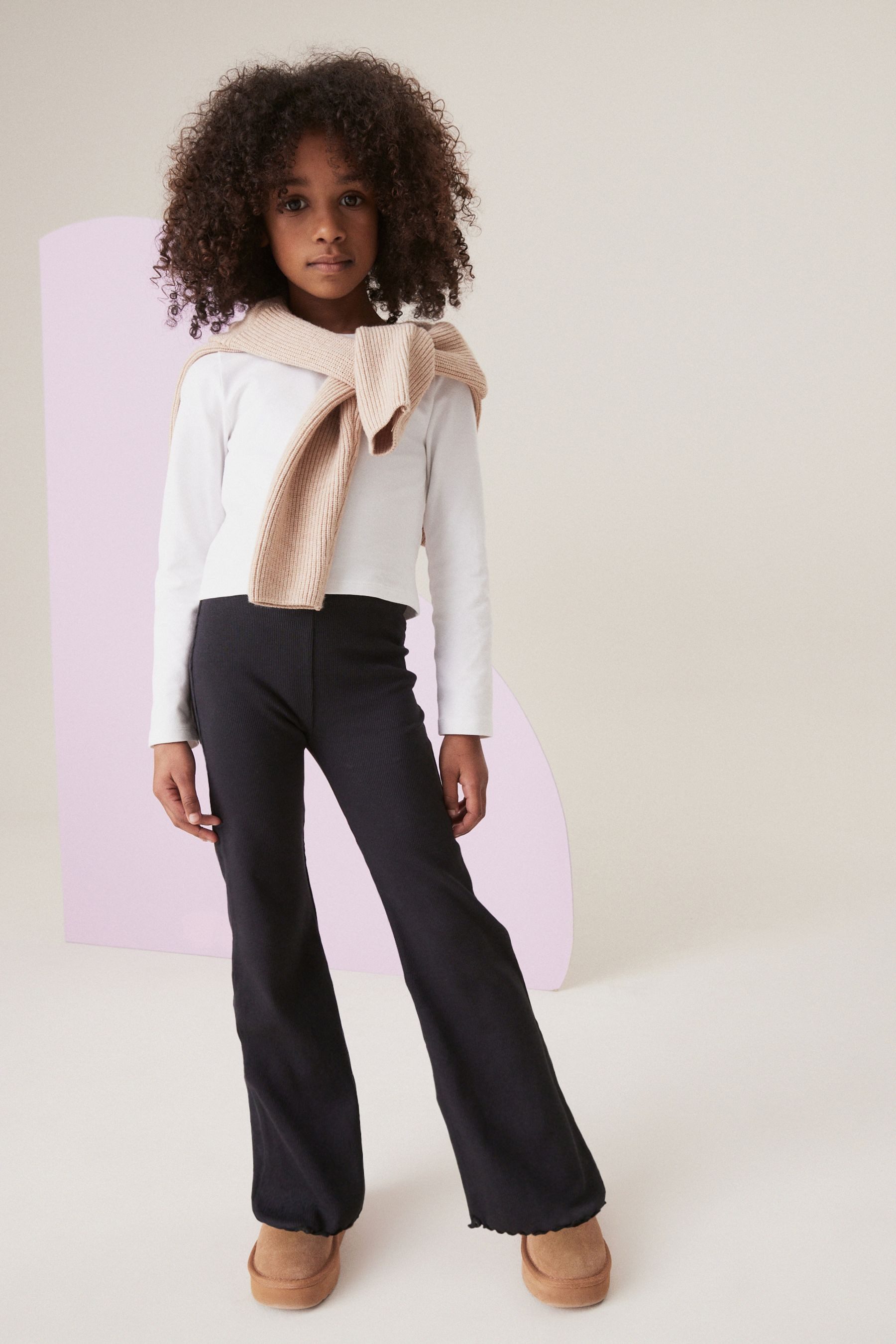 Next Leggings Gerippte Leggings mit ausgestelltem Bein (1-tlg)